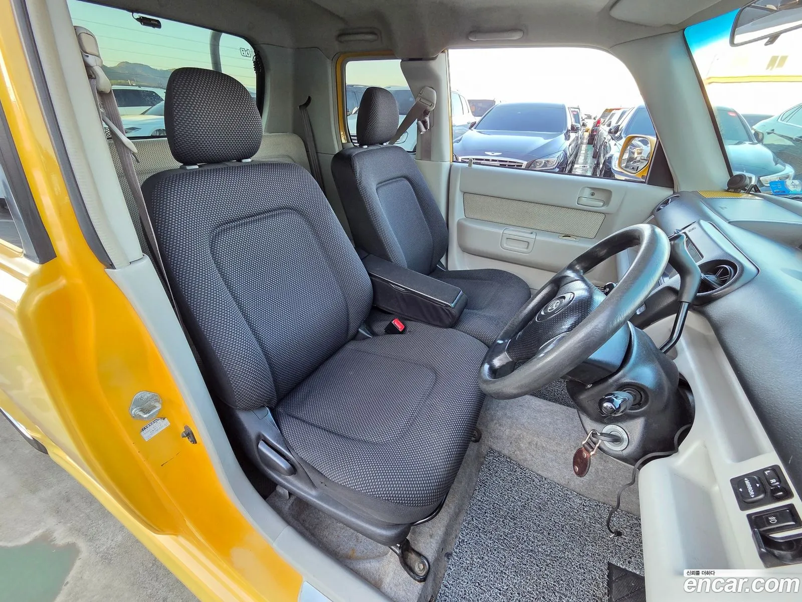 Toyota bB 2001 — 15