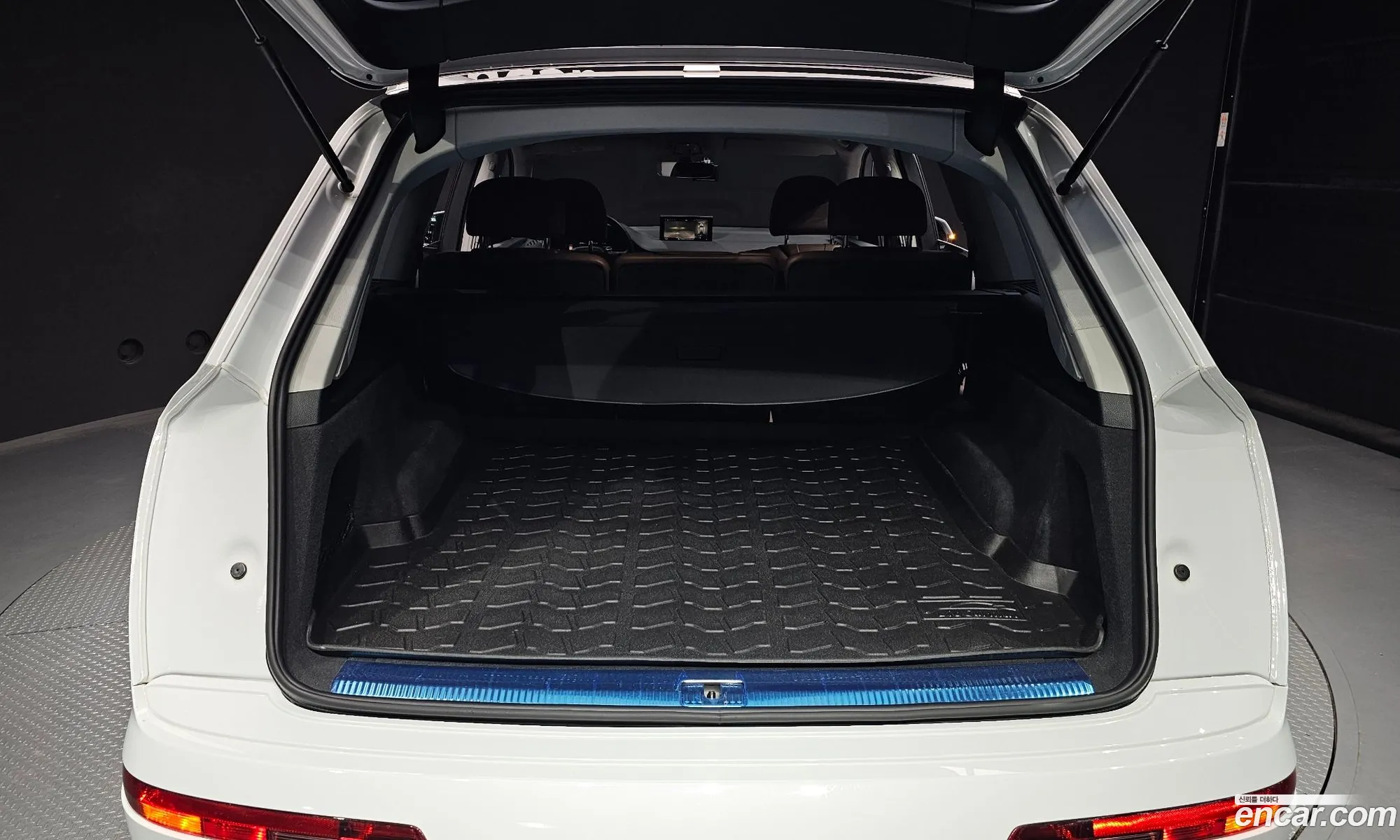 Audi Q7 2019 WAUZZZ4M0KD044121 — 20