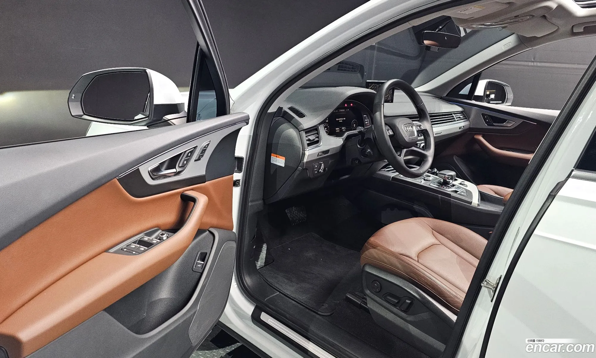 Audi Q7 2019 WAUZZZ4M0KD044121 — 7