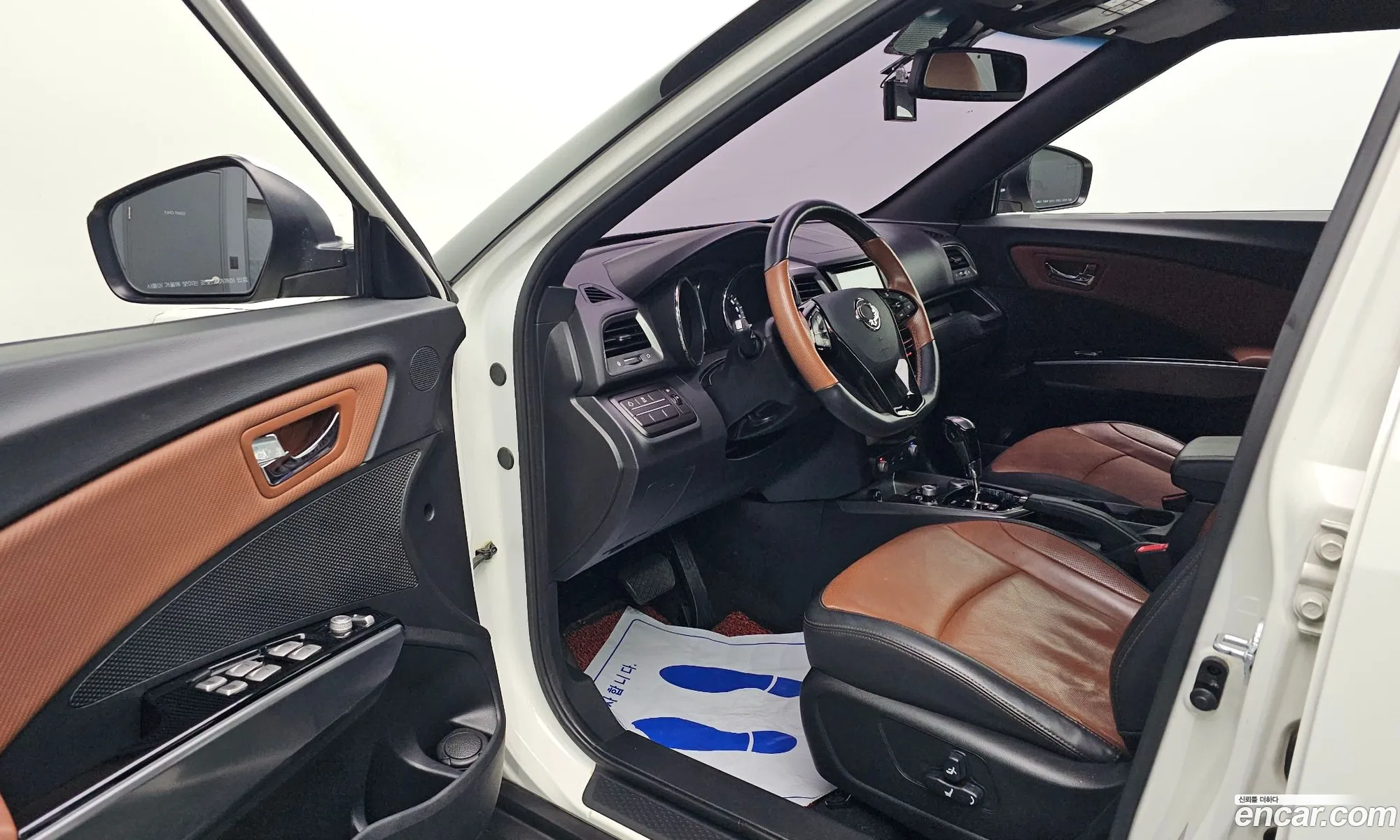 KG Mobility (SsangYong) Tivoli Armour 2017 — 11
