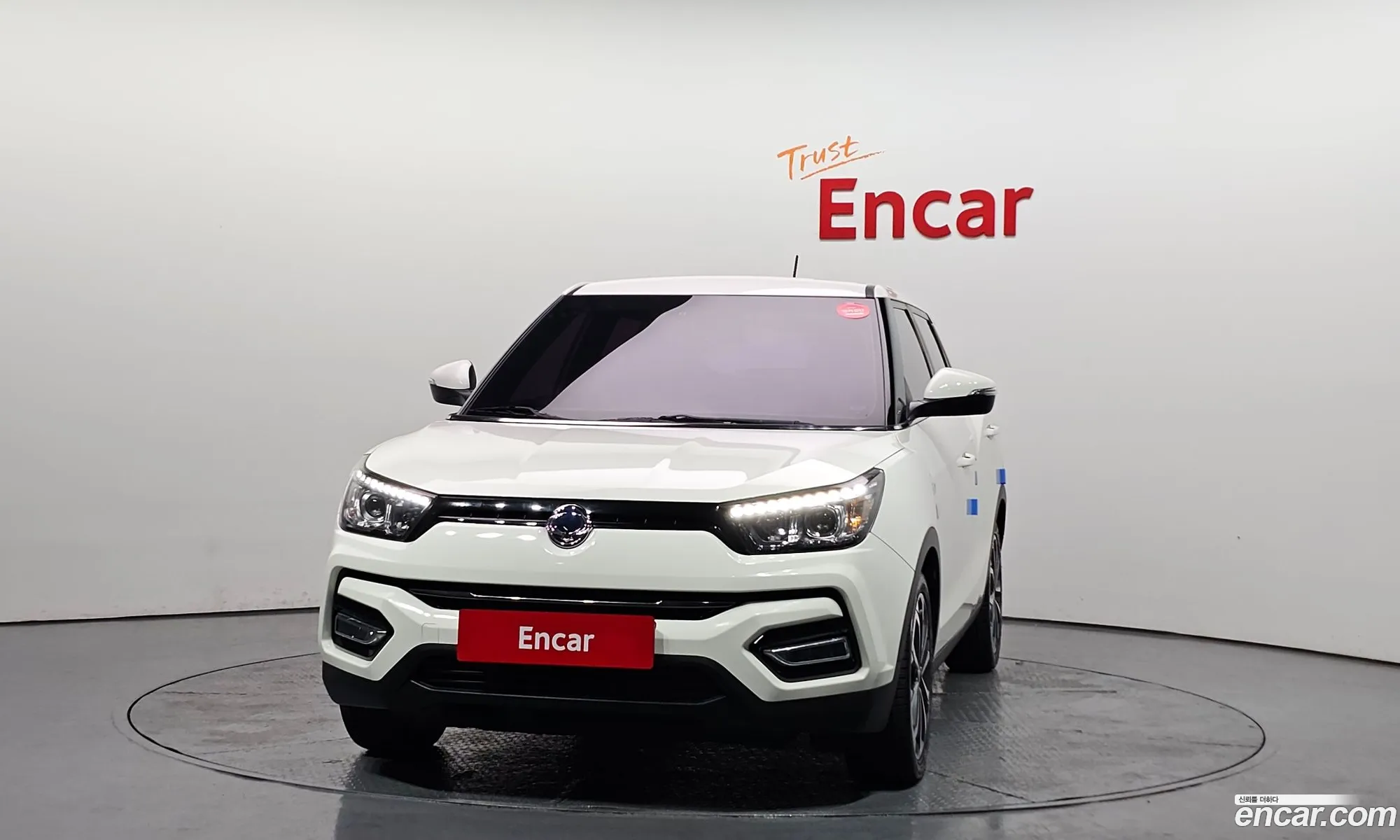 KG Mobility (SsangYong) Tivoli Armour 2017 — 18