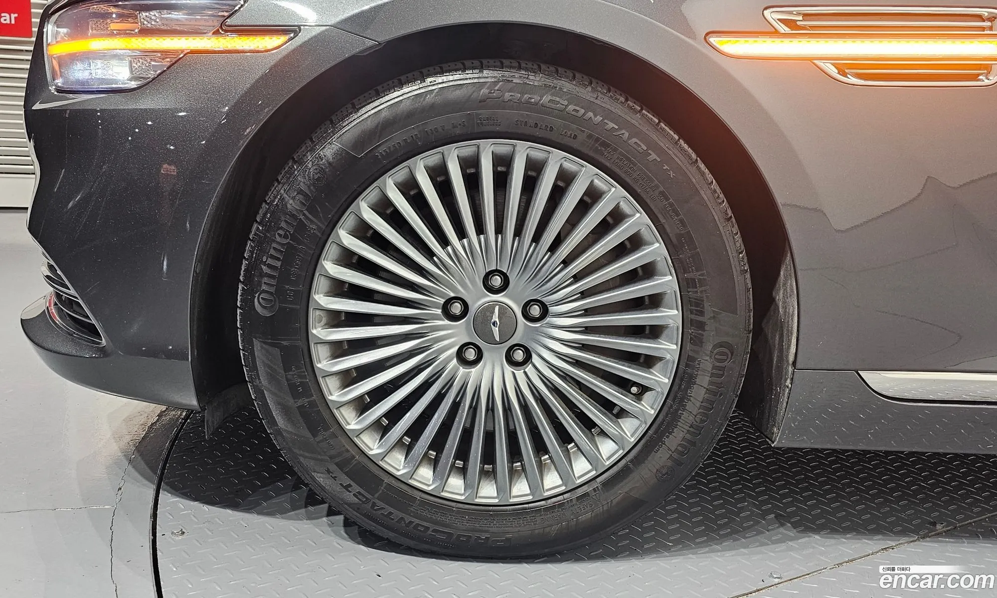 Genesis G90 2019 — 7