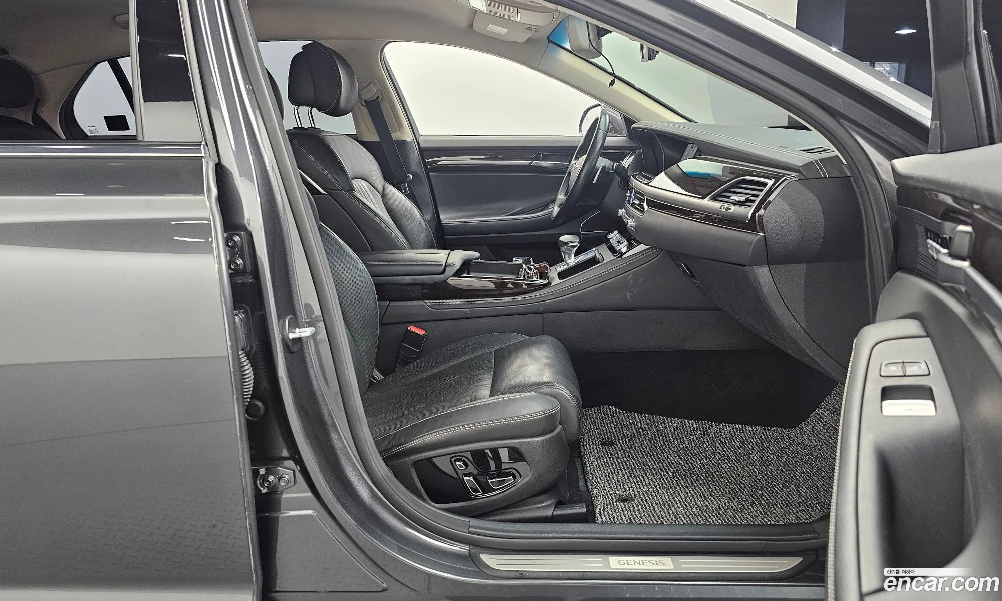 Genesis G90 2019 — 11
