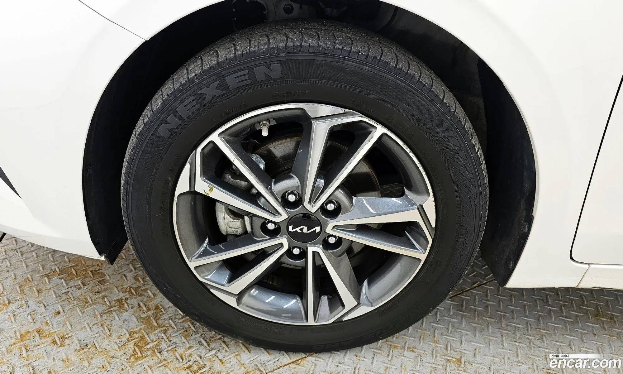 Kia K3 2022 — 8