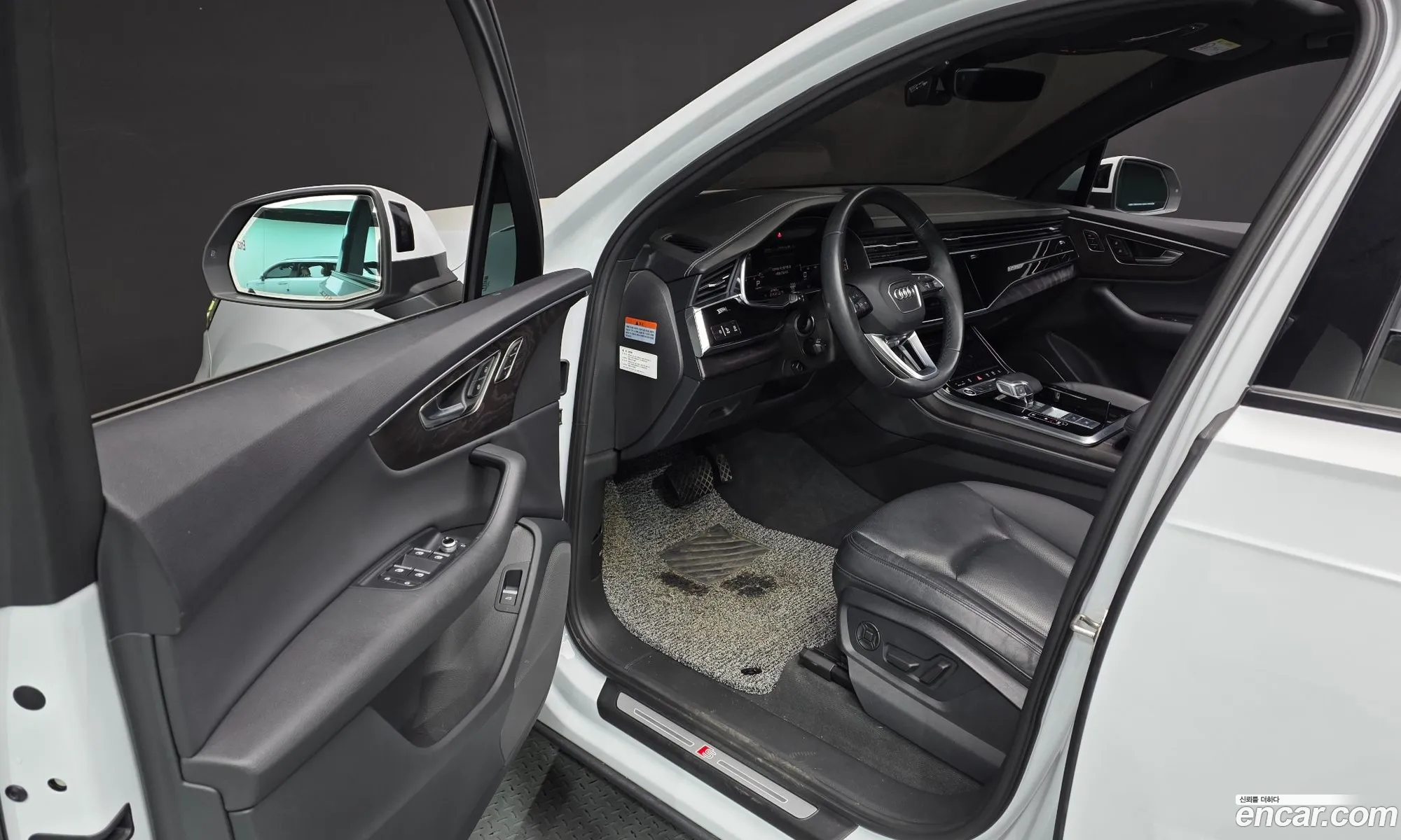 Audi Q7 2023 WAUZZZ4M2PD009930 — 12