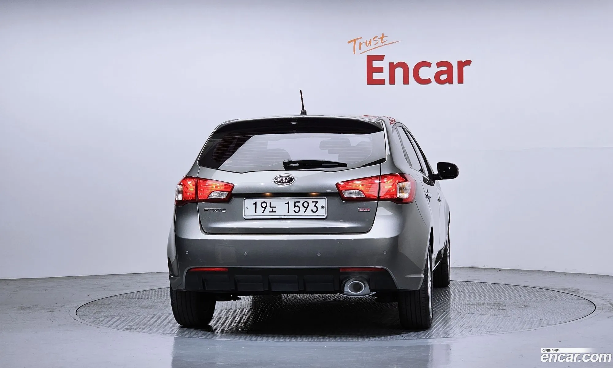 Kia Forte Hatchback 2011 — 4