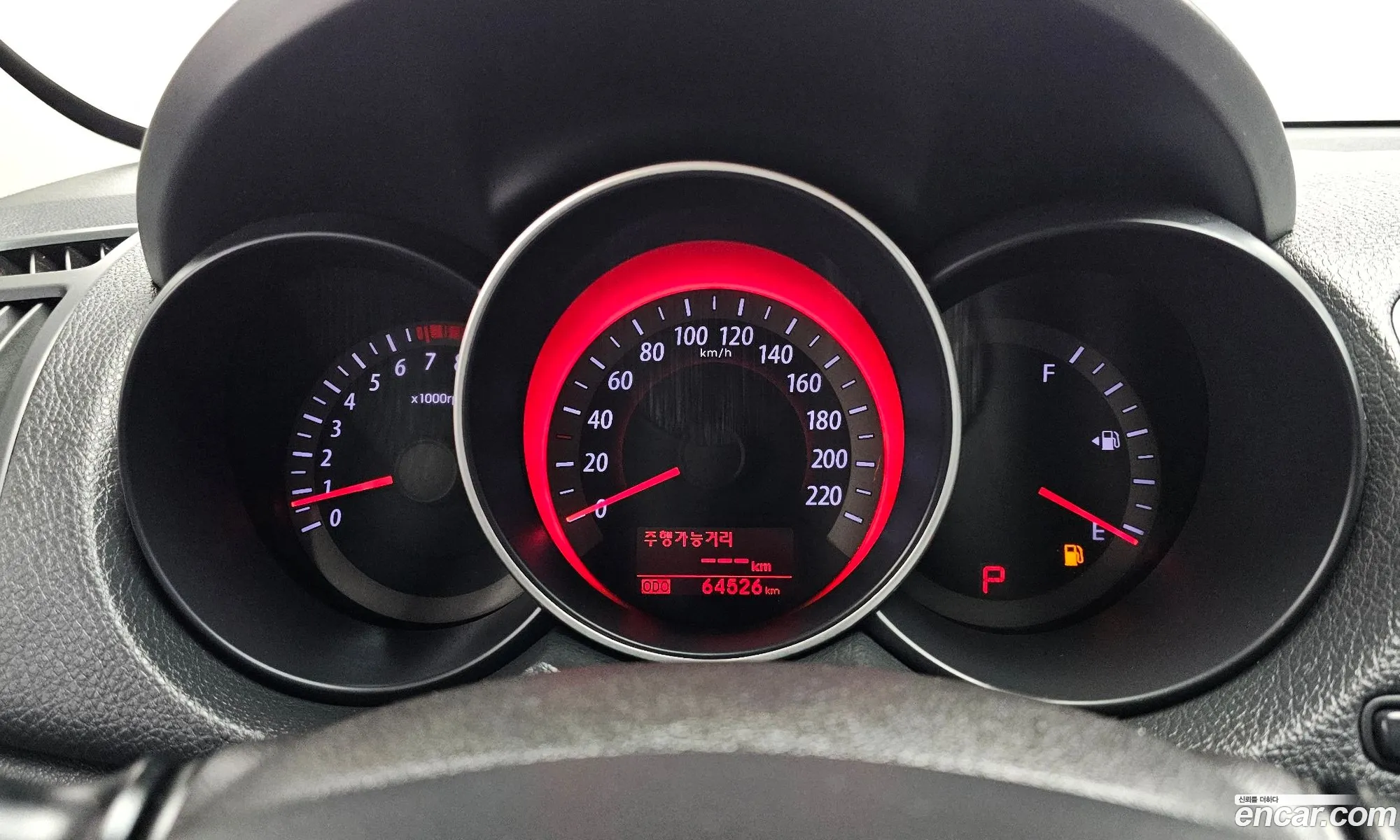 Kia Forte Hatchback 2011 — 3