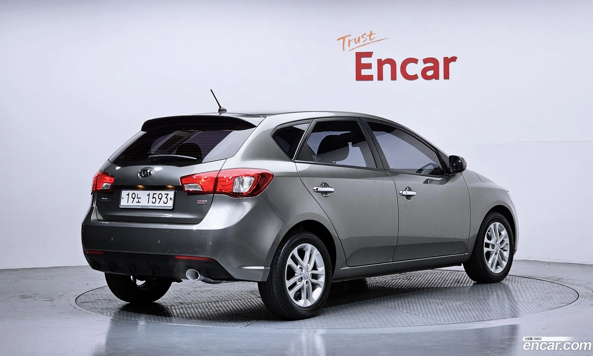 Kia Forte Hatchback 2011 — 7