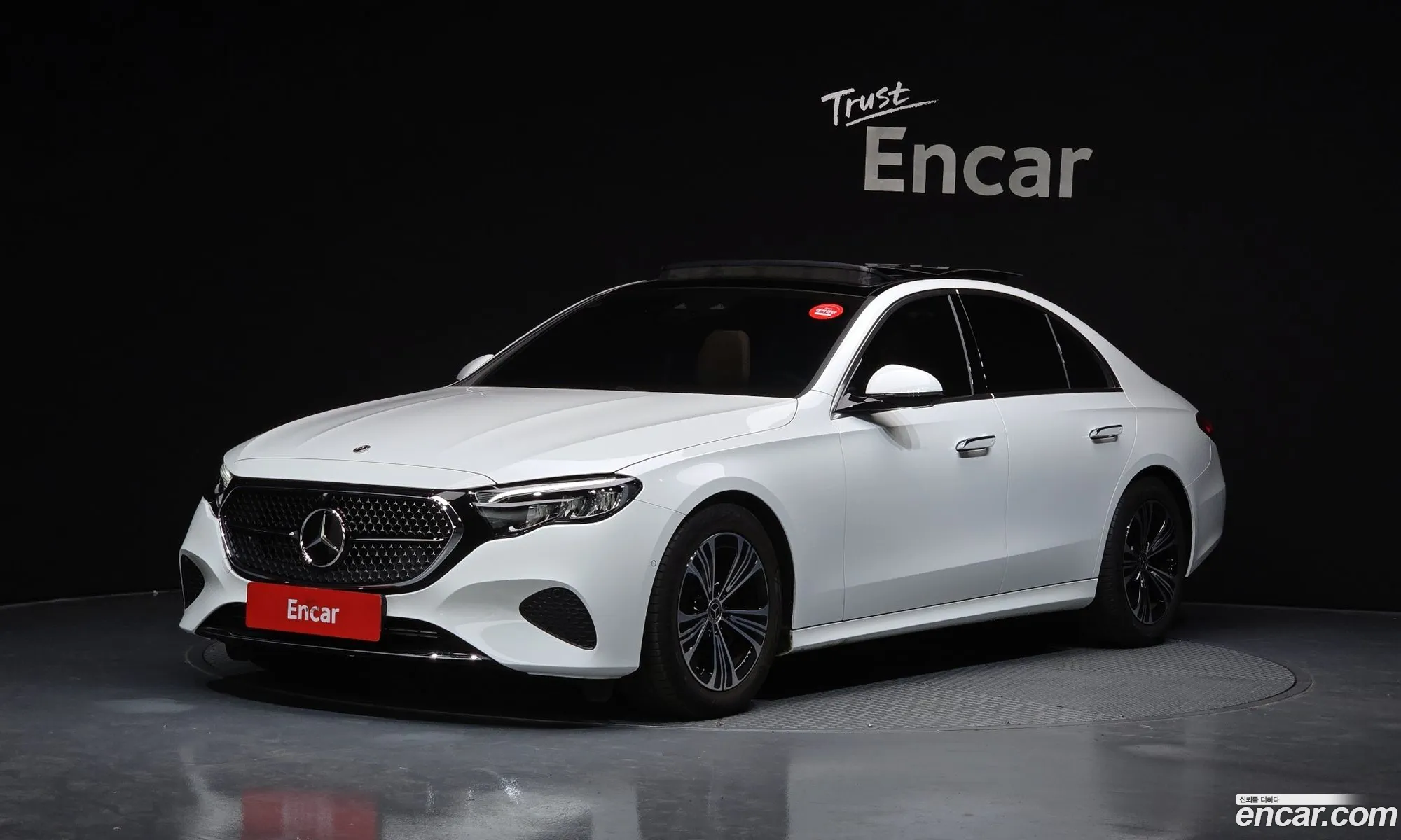 Mercedes-Benz E-Class W214 2025 — 9
