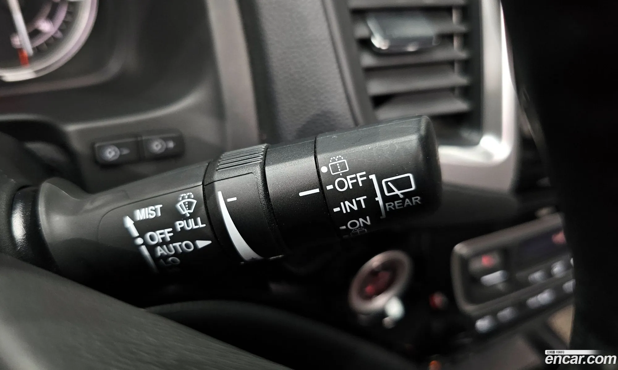 Honda Pilot 2018 5FNYF6850JB200763 — 12