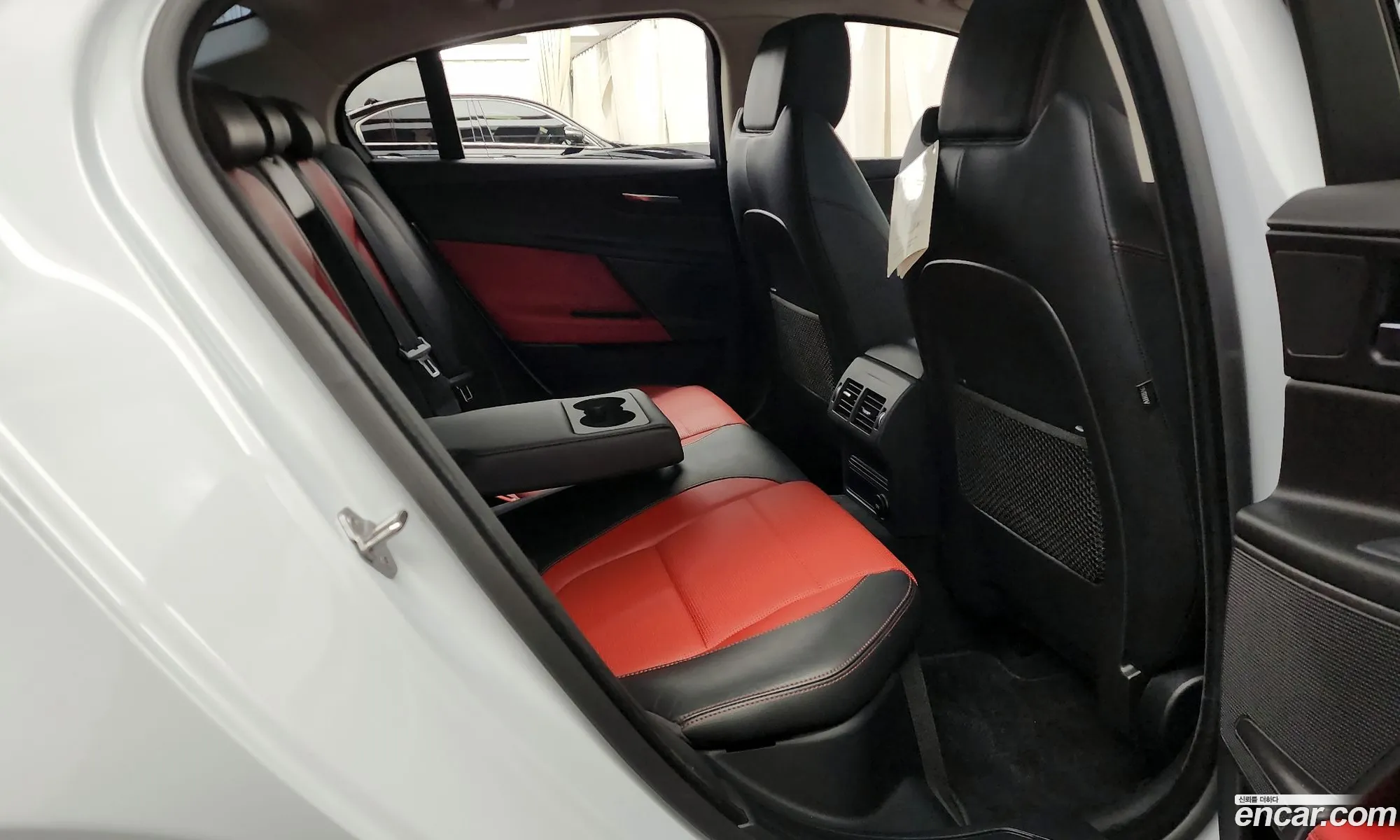 Jaguar XE 2016 SAJAB4BN8GA928319 — 5