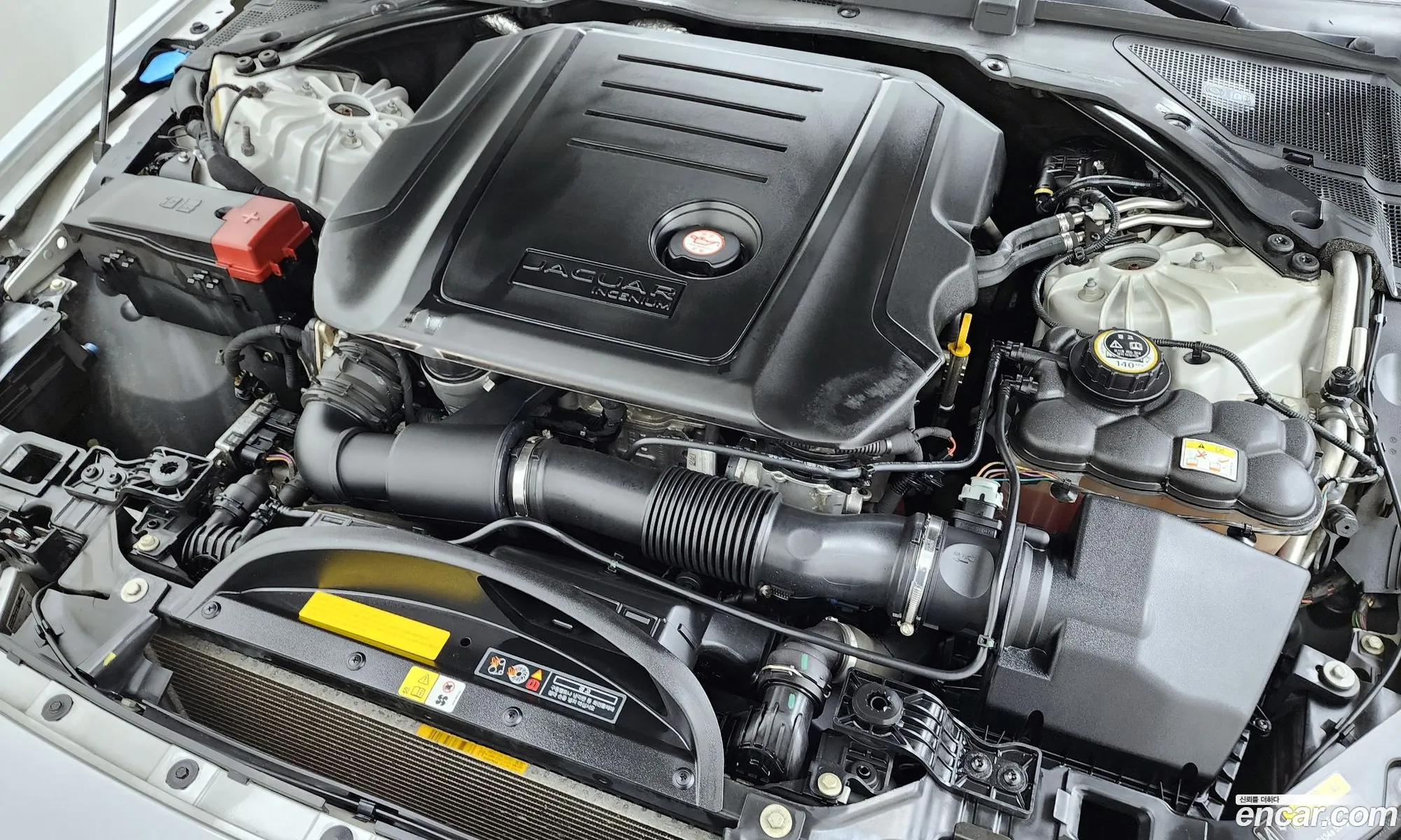 Jaguar XE 2016 SAJAB4BN8GA928319 — 8