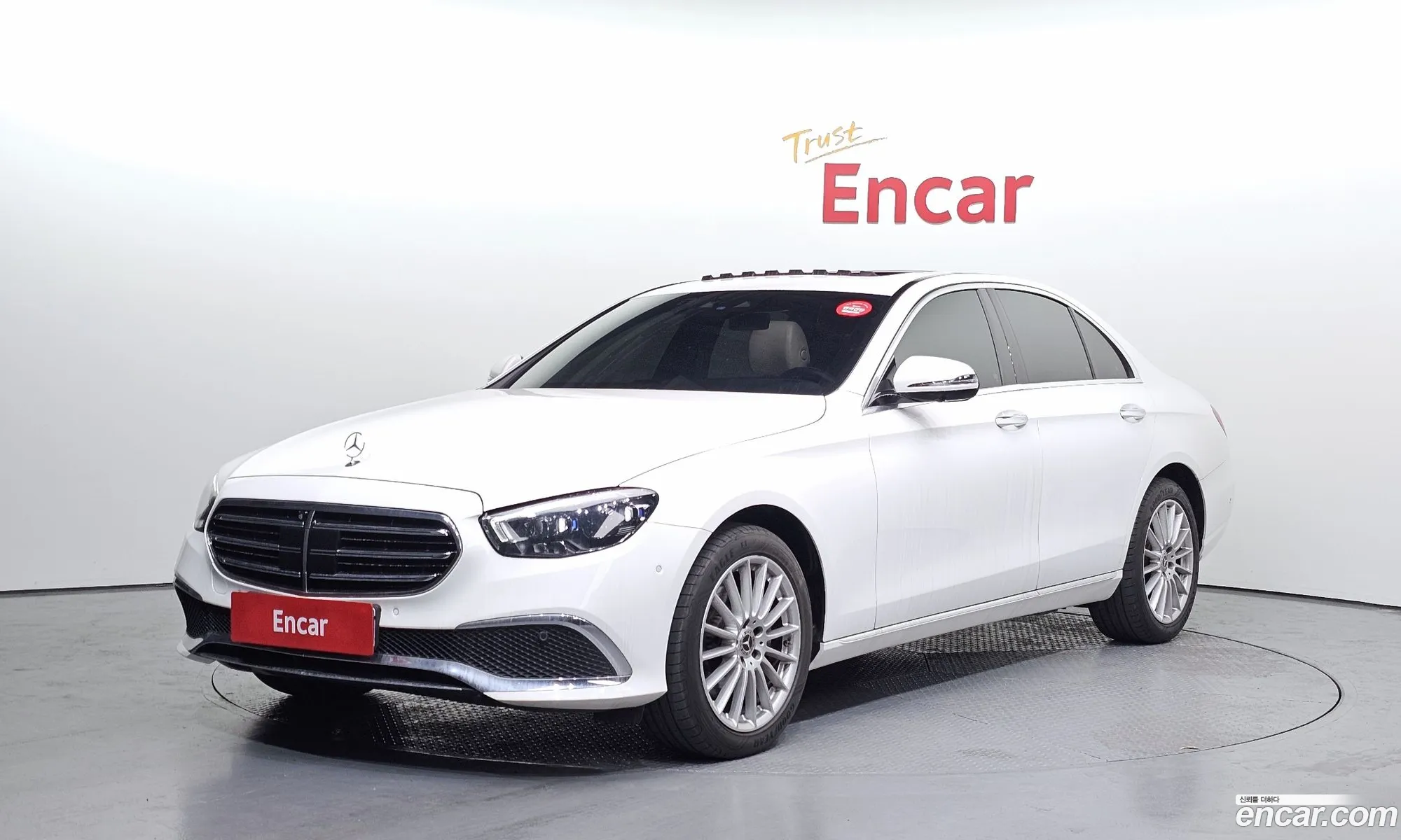 Mercedes-Benz E-Class W213 2022 — 15