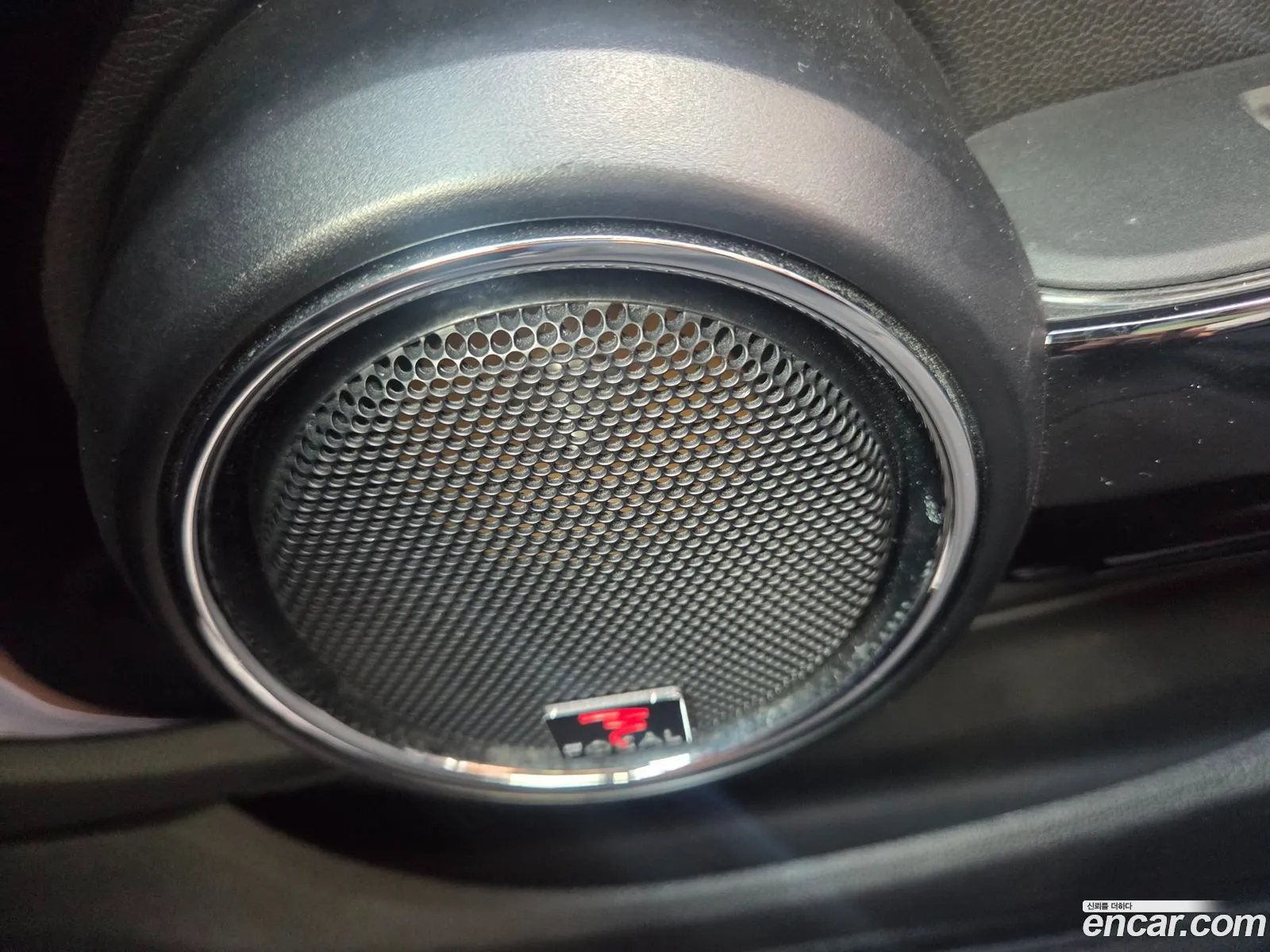 Mini Cooper 2016 WMWXP5107H3A98752 — 17