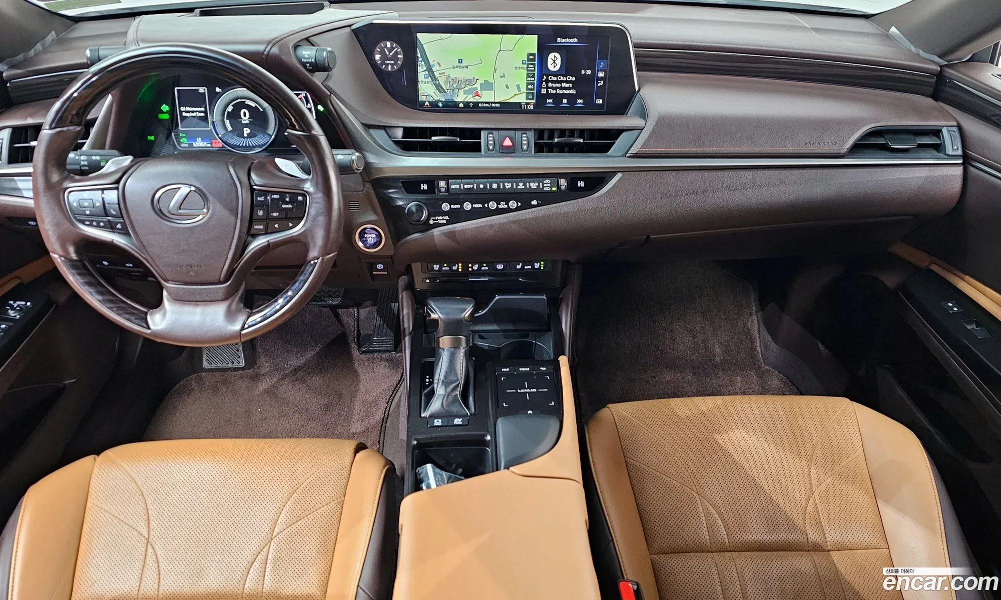 Lexus ES300h 7th Gen 2020 — 4
