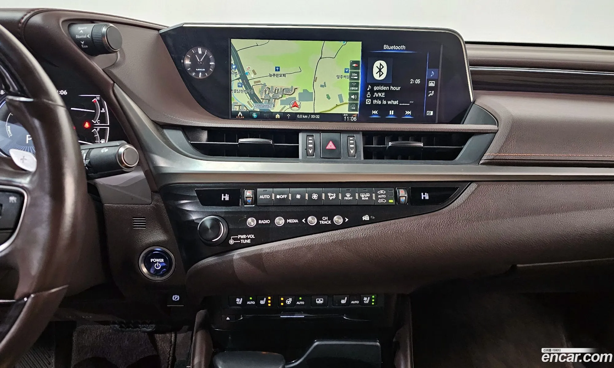 Lexus ES300h 7th Gen 2020 — 15
