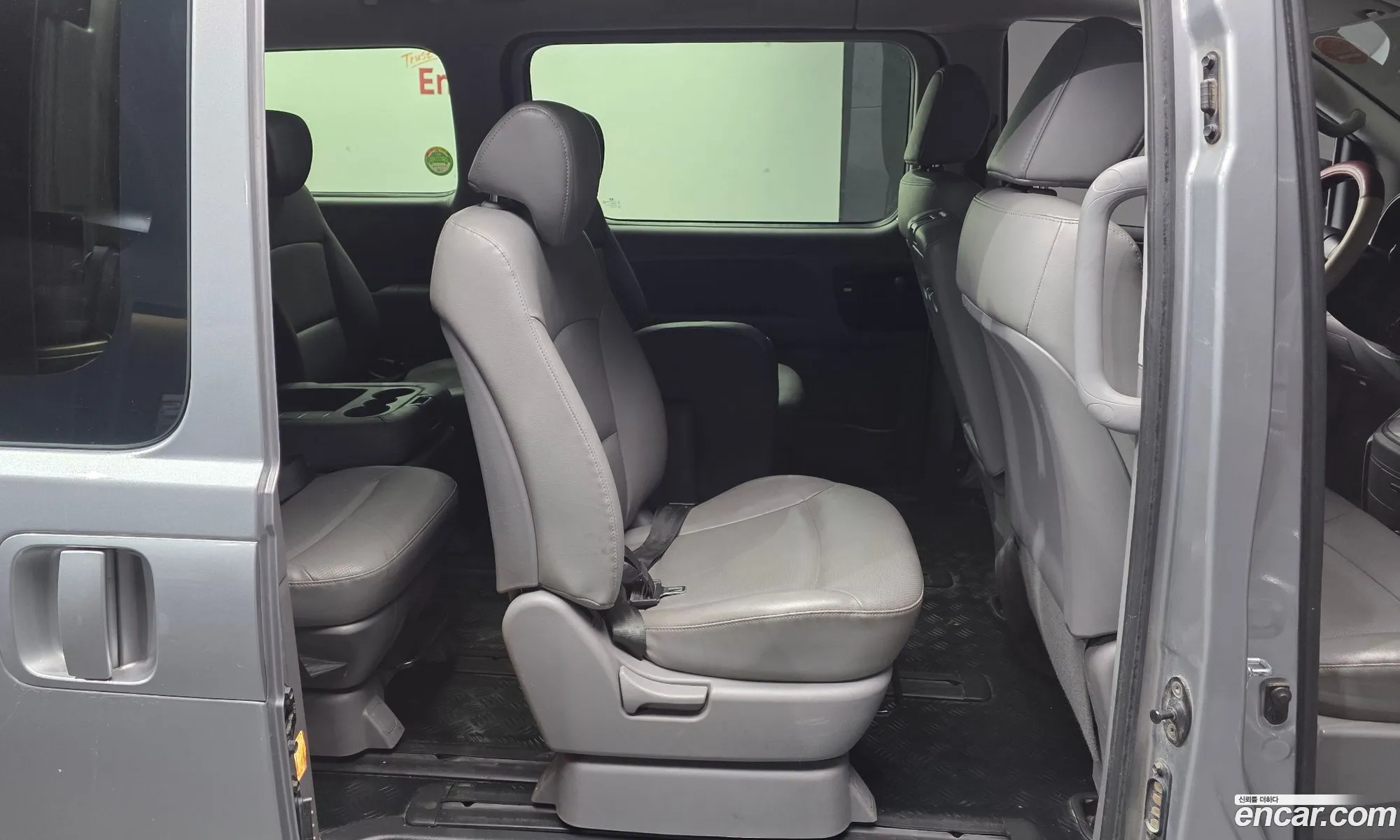 Hyundai Grand Starex 2020 — 16