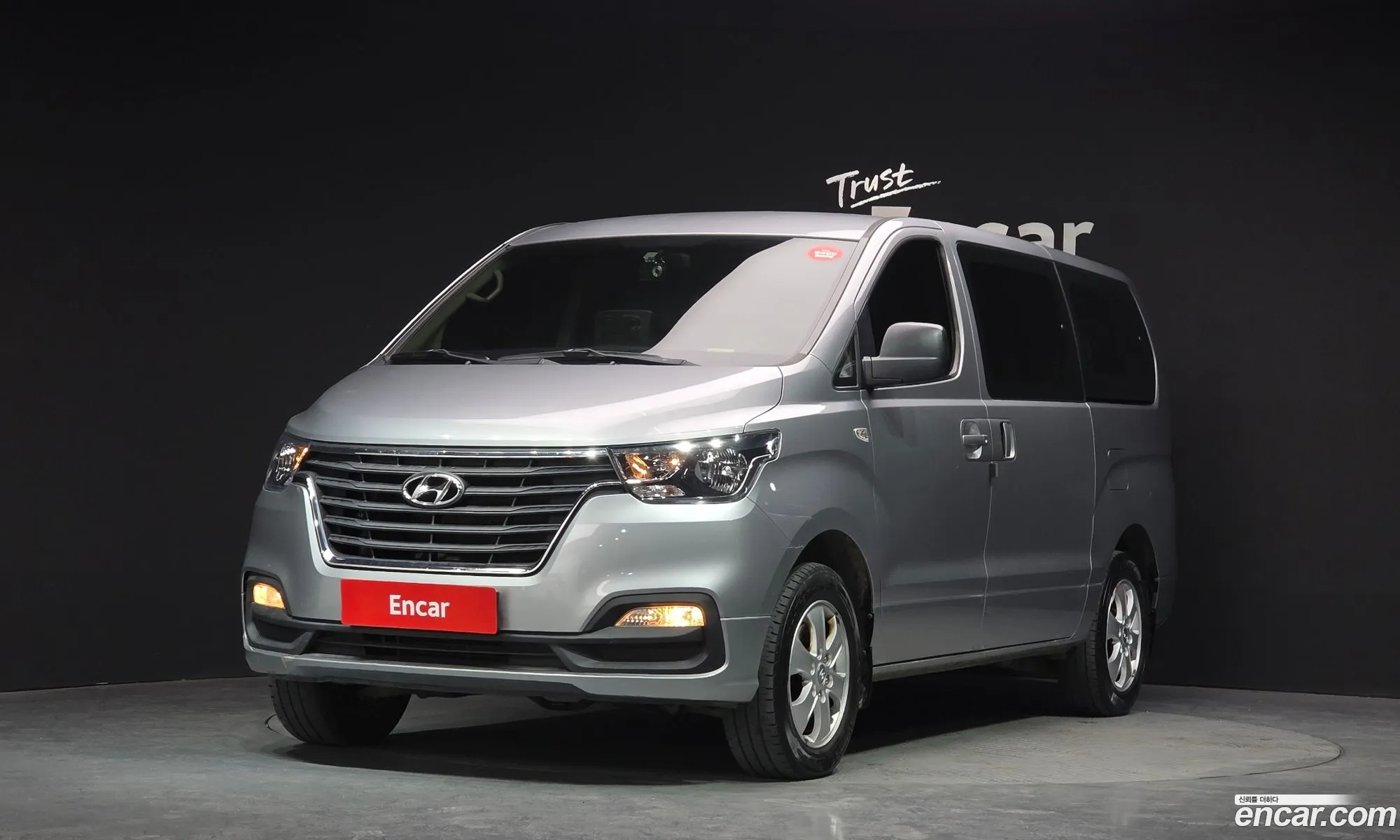 Hyundai Grand Starex 2020 — 13