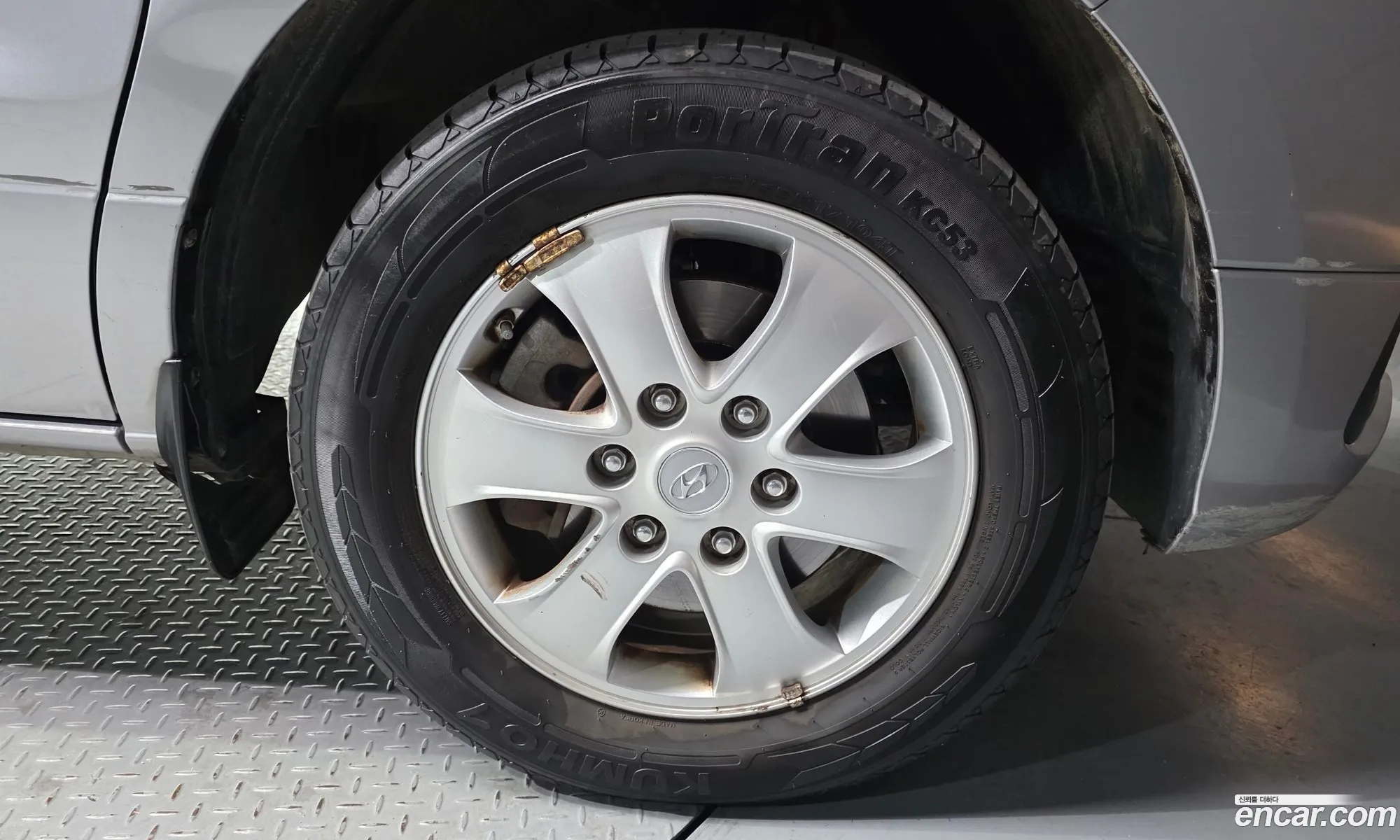 Hyundai Grand Starex 2020 — 17