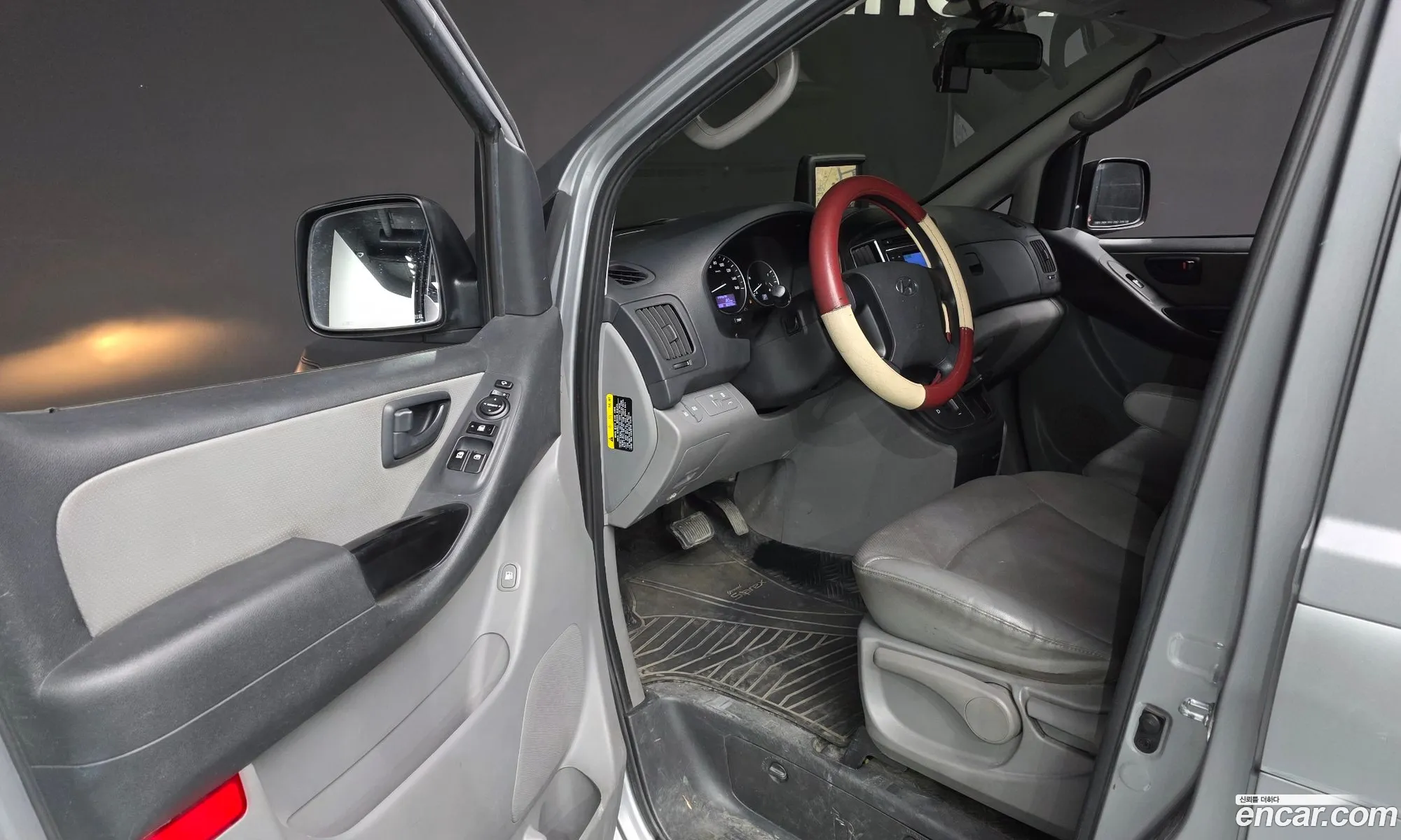 Hyundai Grand Starex 2020 — 18