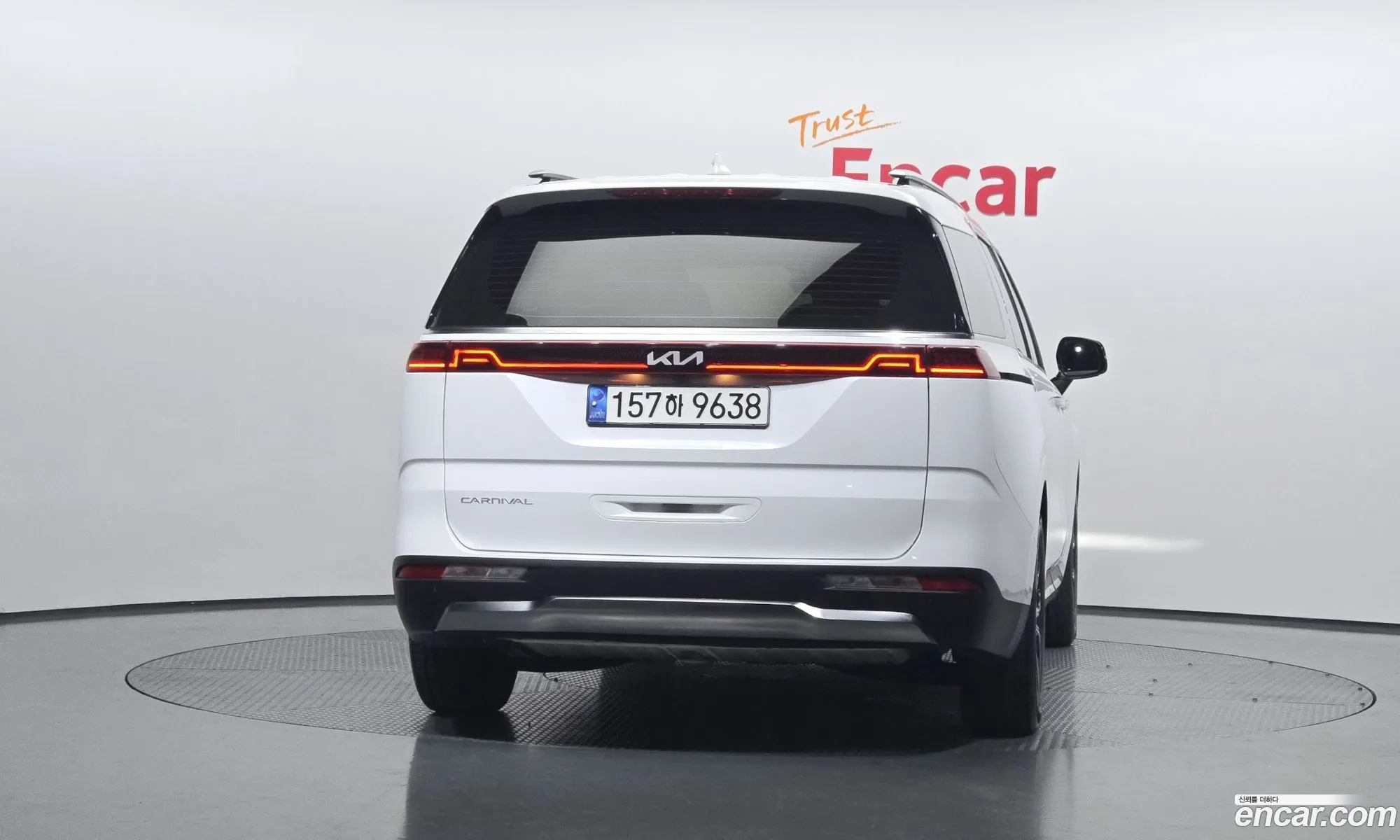 Kia Carnival 2022 — 17