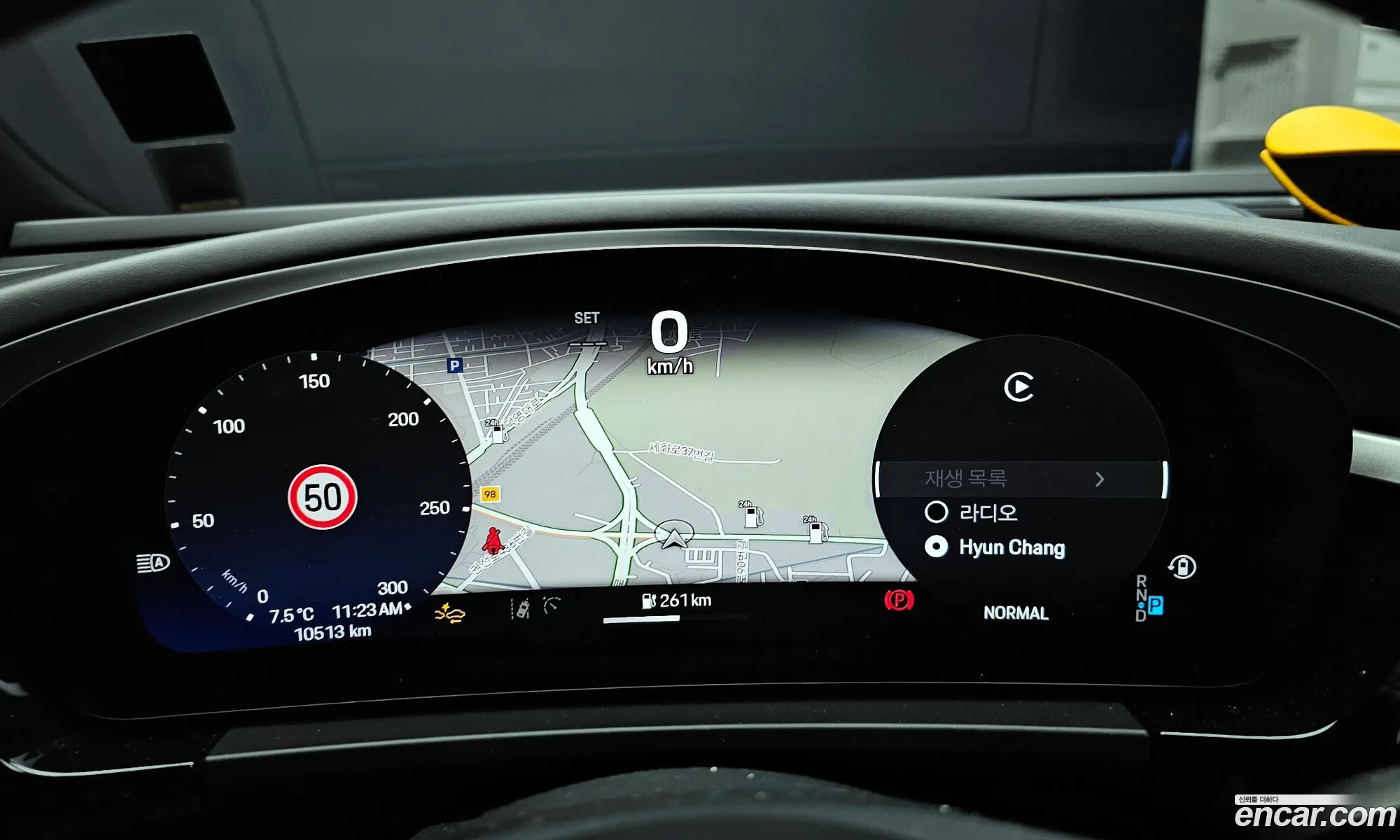 Porsche Macan EV 2025 — 2