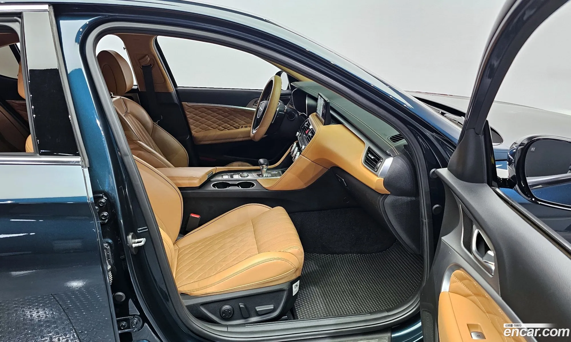 Genesis G70 2021 — 16