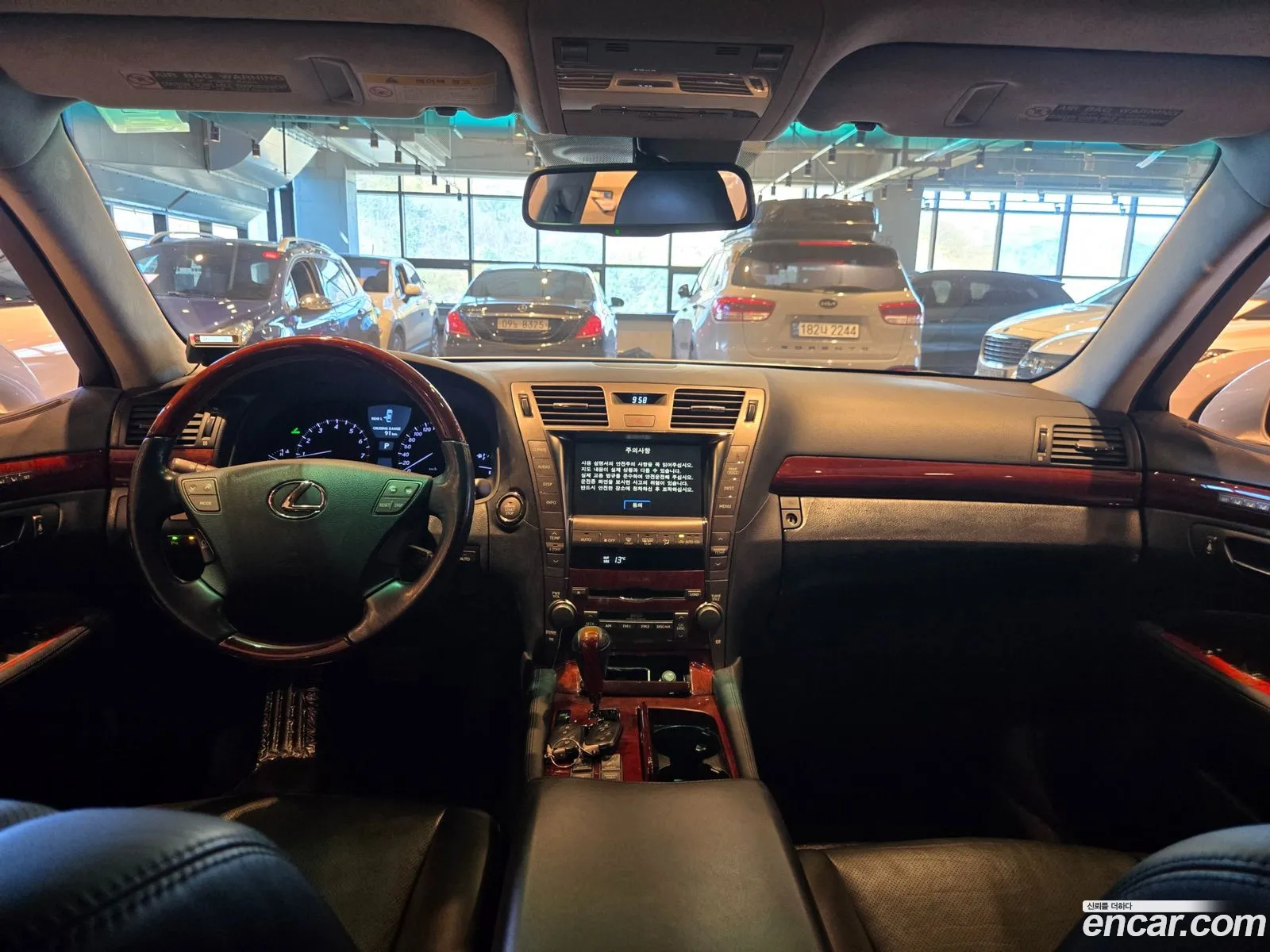Lexus LS460L 2009 — 20