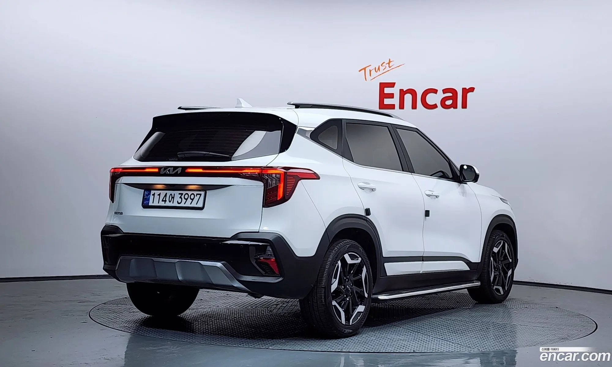 Kia Seltos 2024 — 17