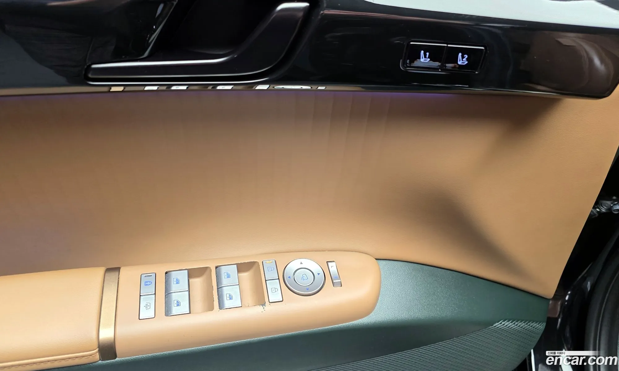 Hyundai Grandeur Hybrid 2023 — 18