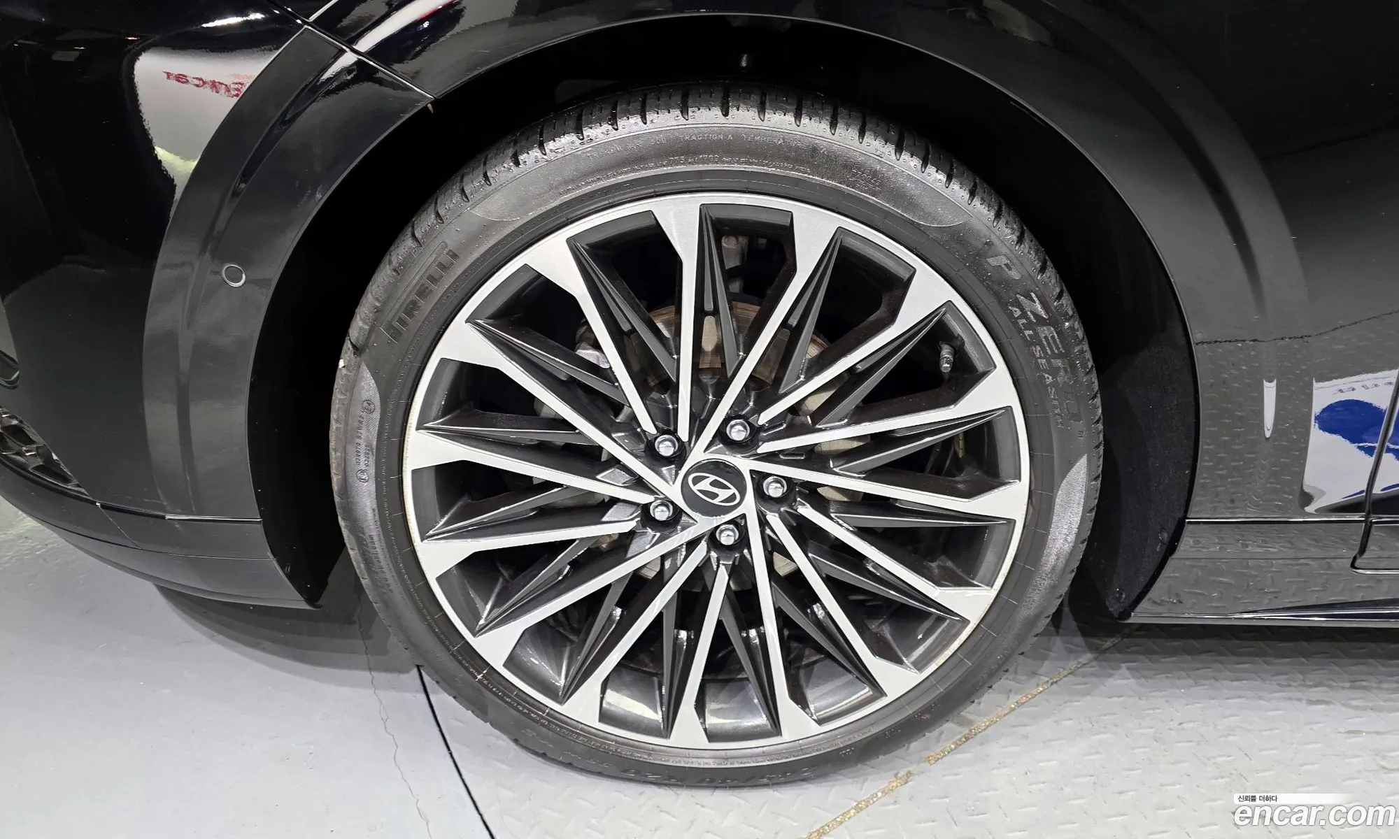 Hyundai Grandeur Hybrid 2023 — 13