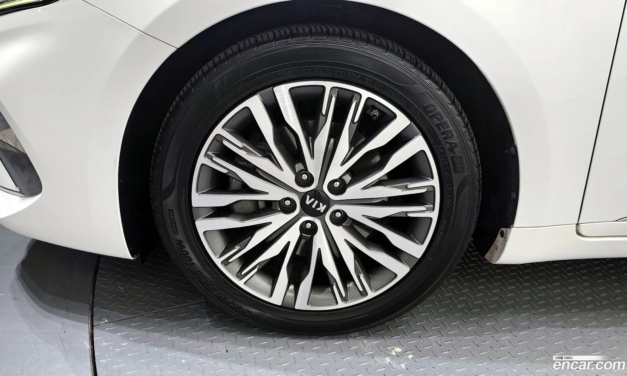 Kia K7 Premier 2019 — 2