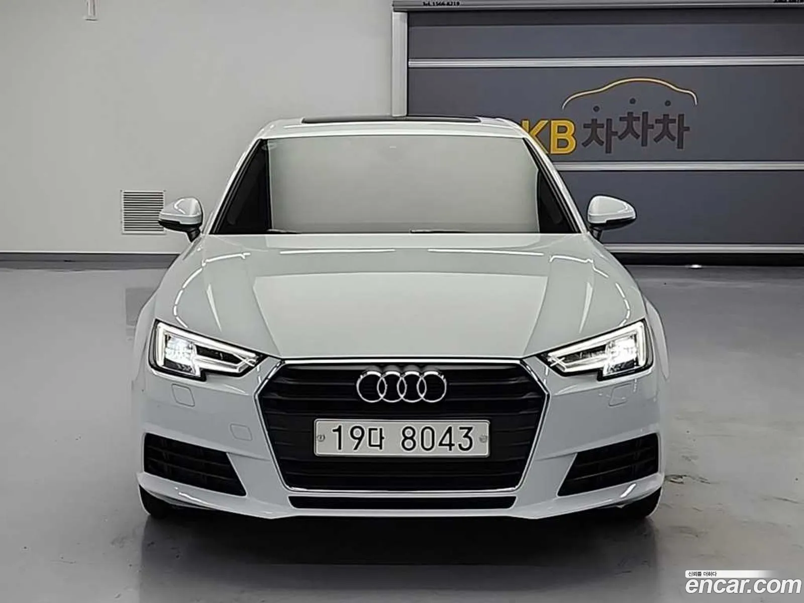 Audi A4 2018 — 15