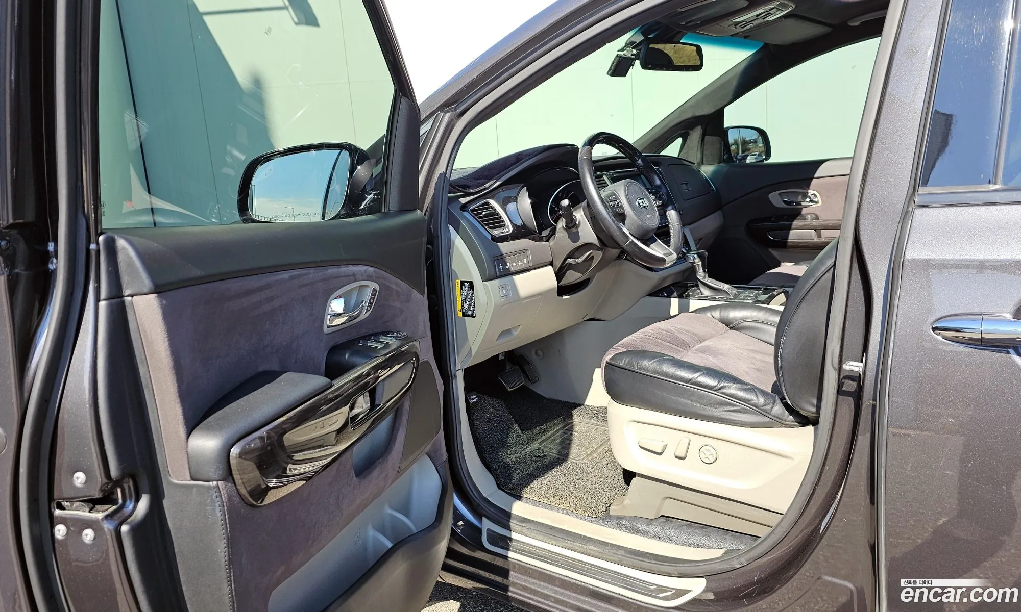 Kia Carnival 2017 — 11
