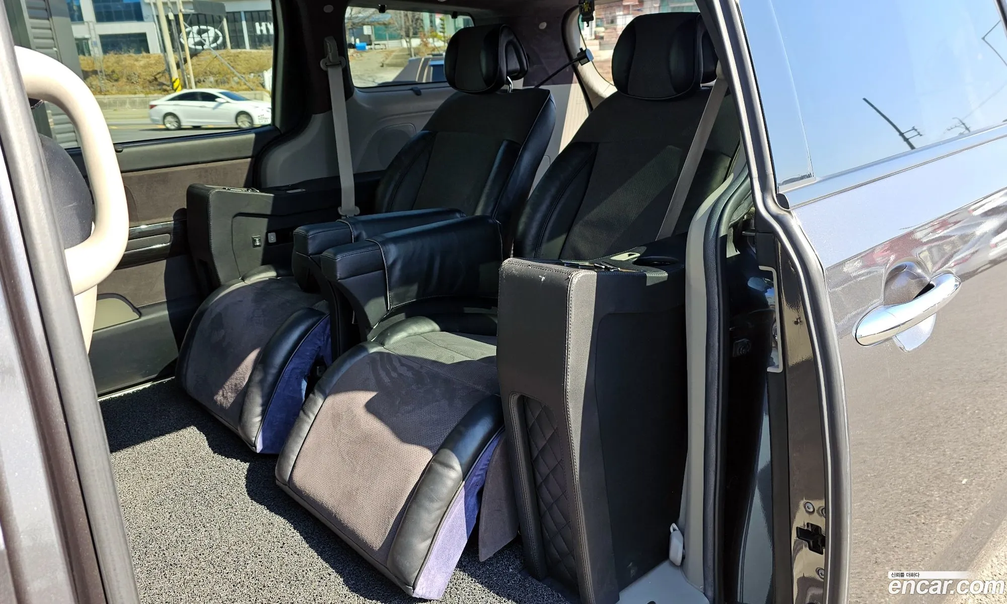 Kia Carnival 2017 — 13