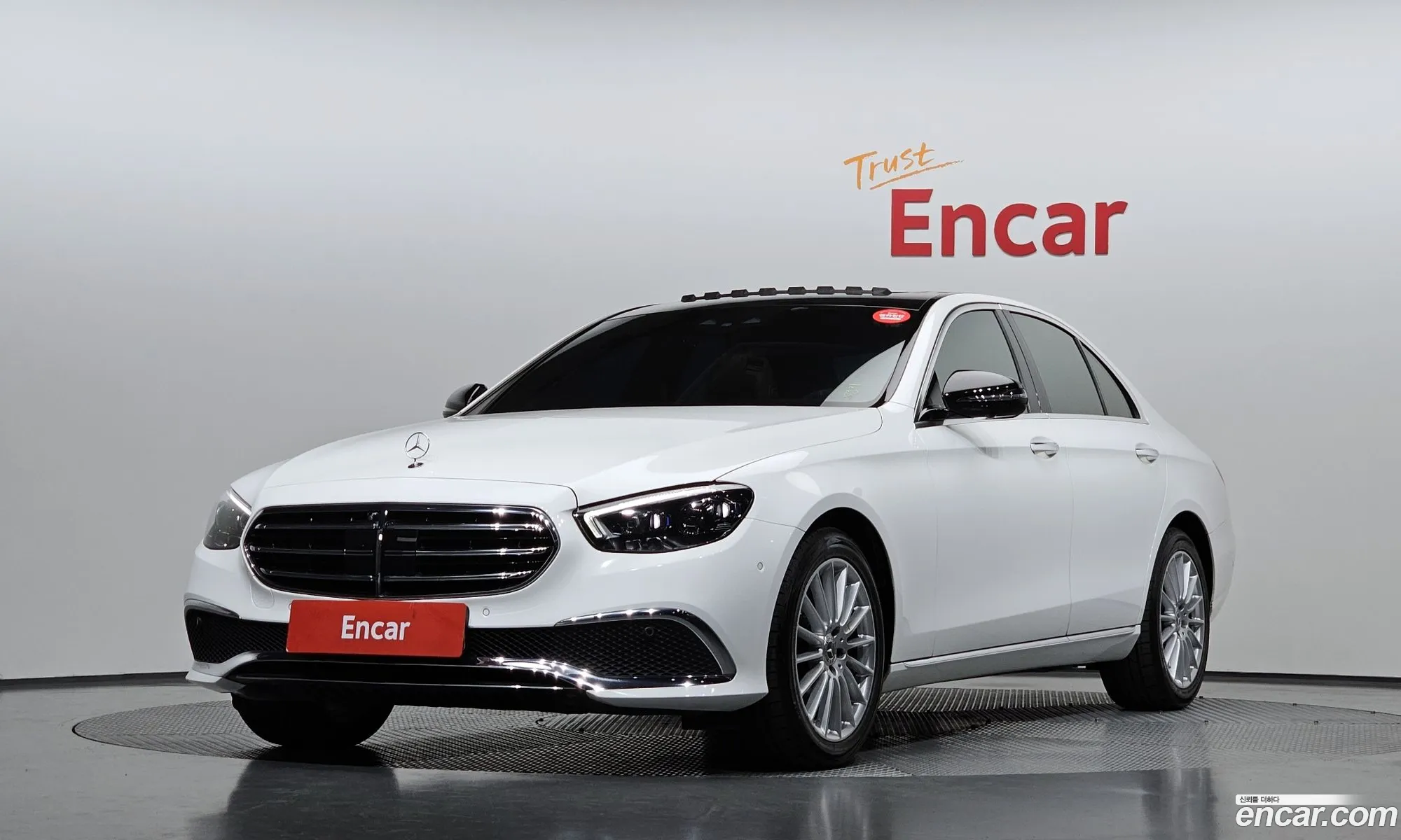 Mercedes-Benz E-Class W213 2022 — 16