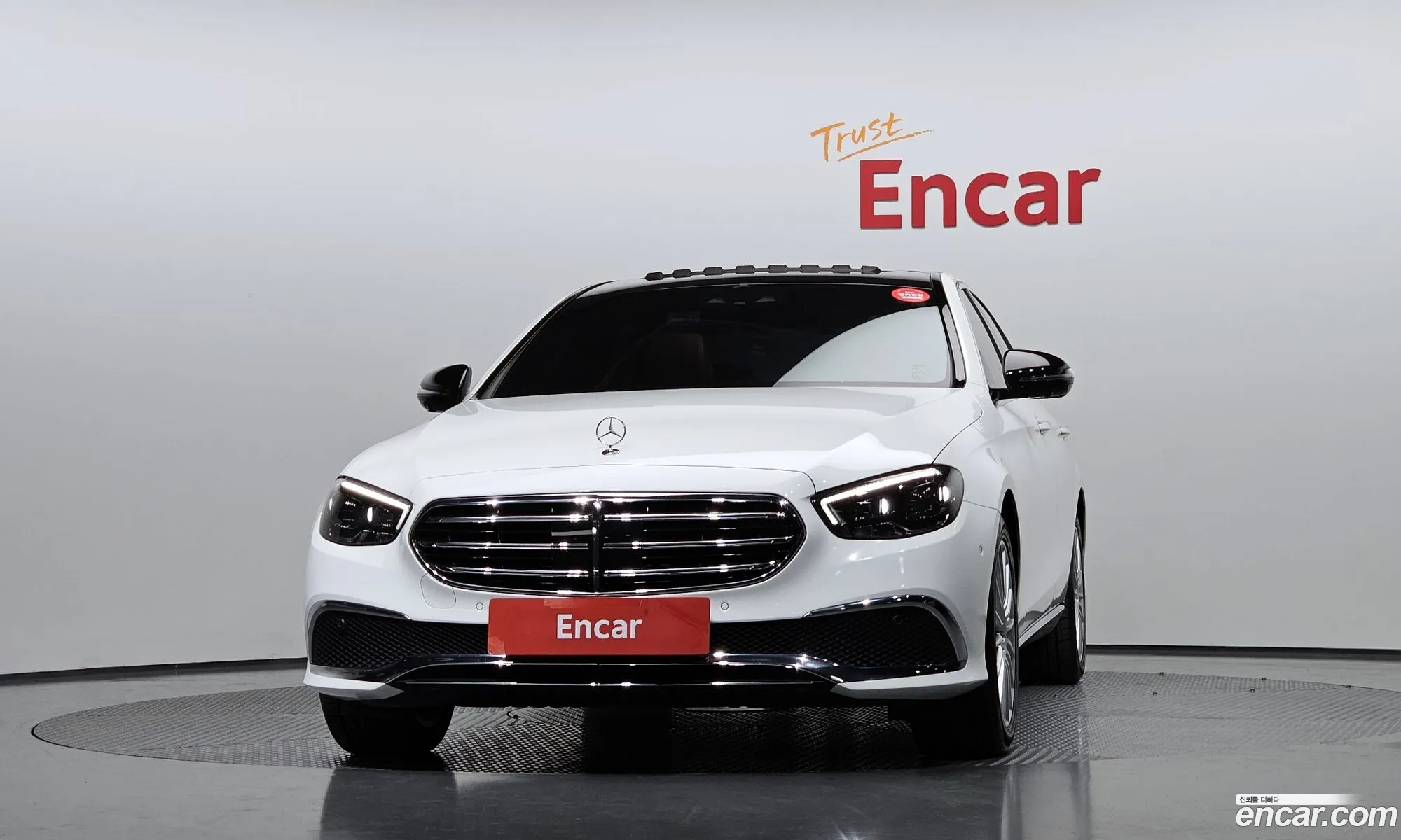 Mercedes-Benz E-Class W213 2022 — 17