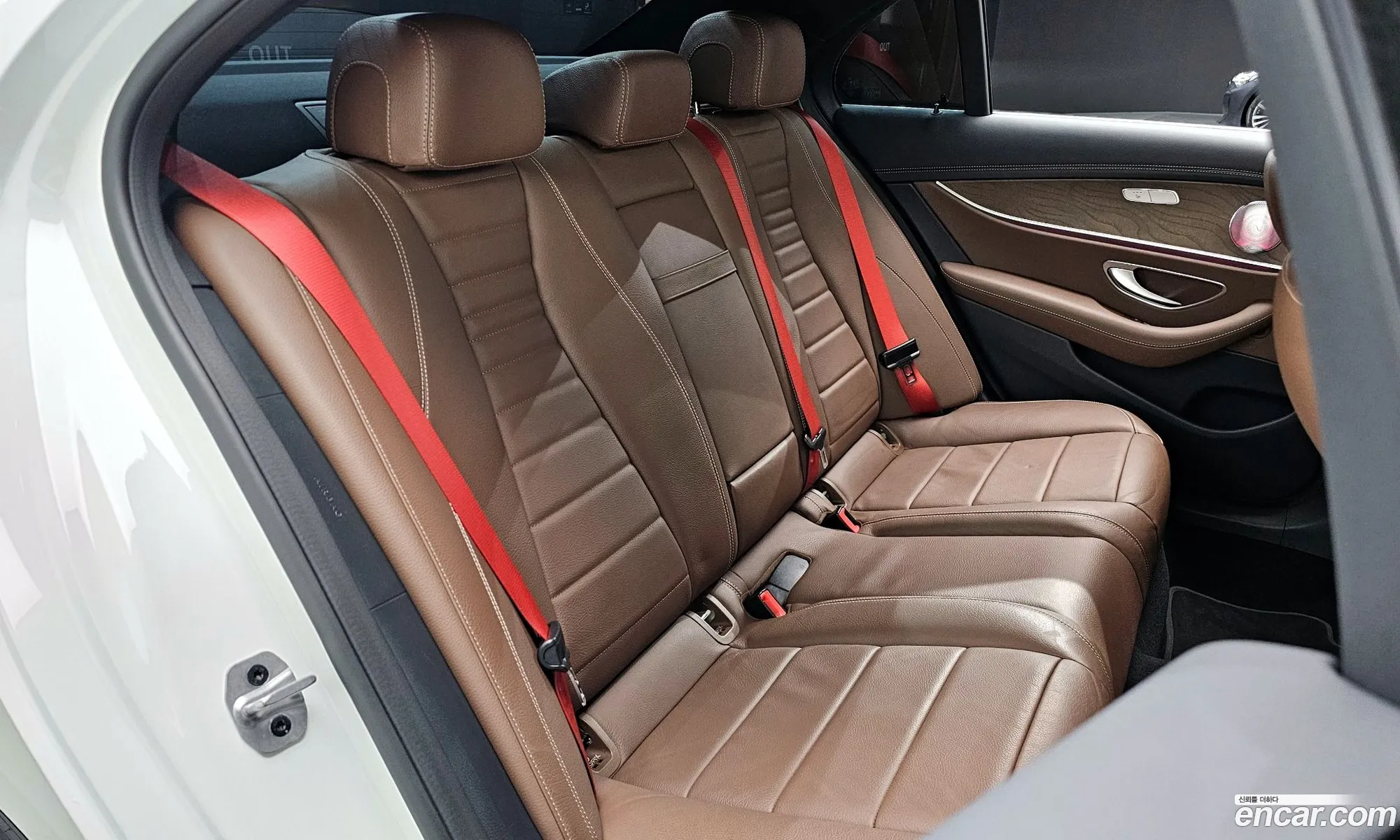 Mercedes-Benz E-Class W213 2022 — 14