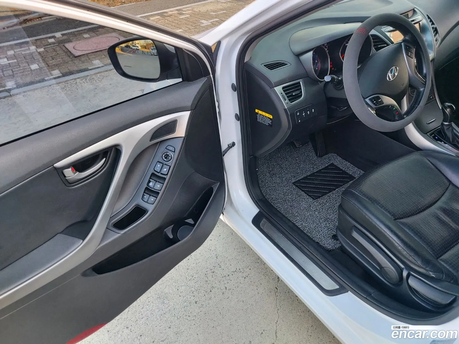 Hyundai Elantra 2015 — 3