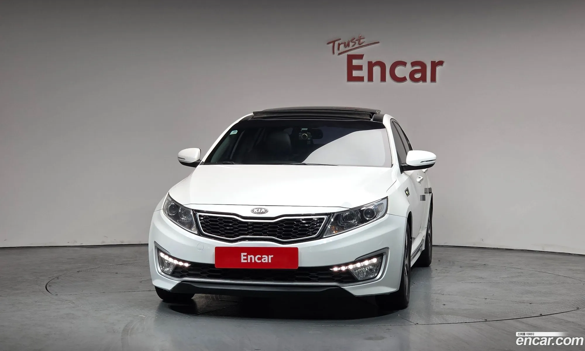Kia K5 Hybrid 2011 — 15
