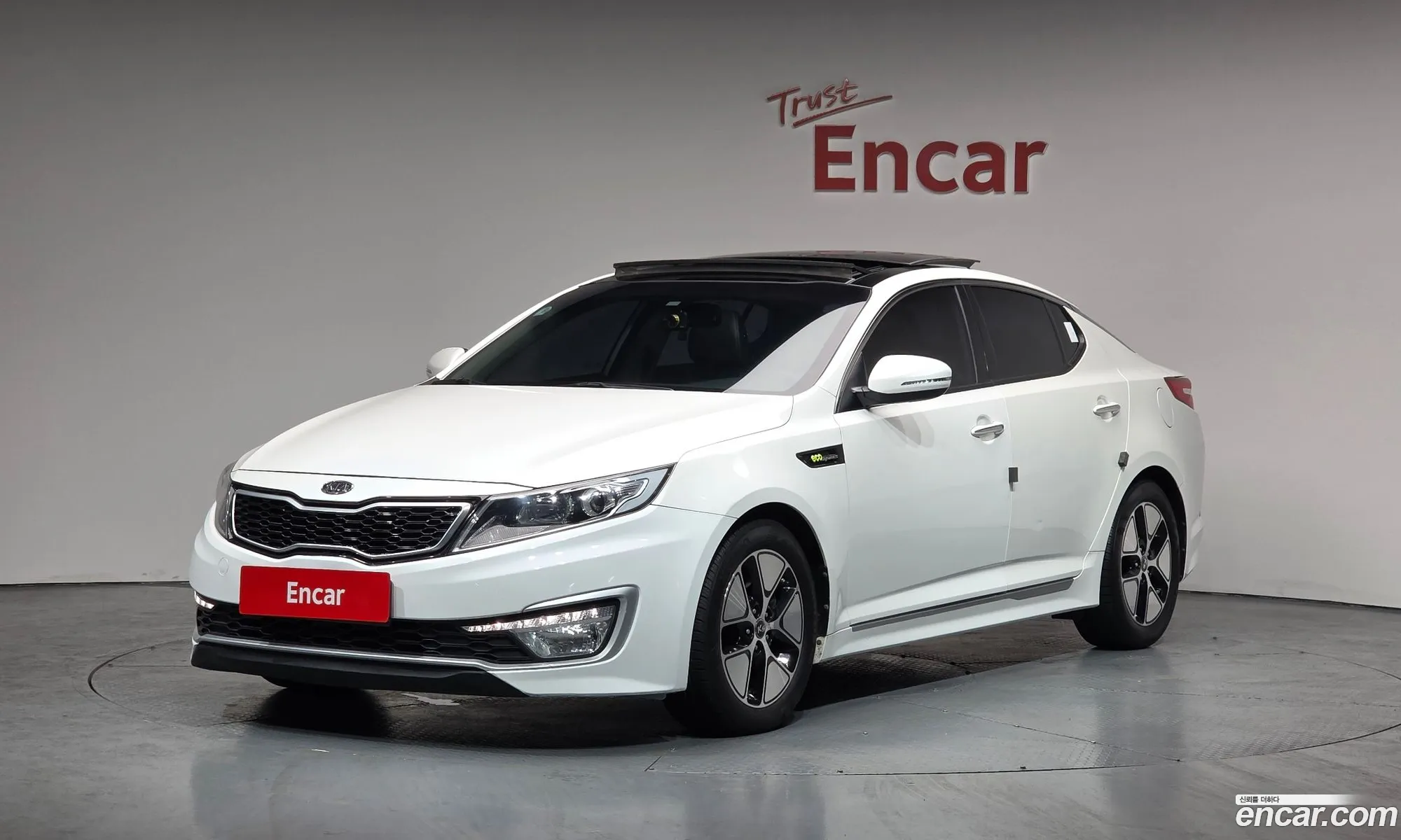 Kia K5 Hybrid 2011 — 11