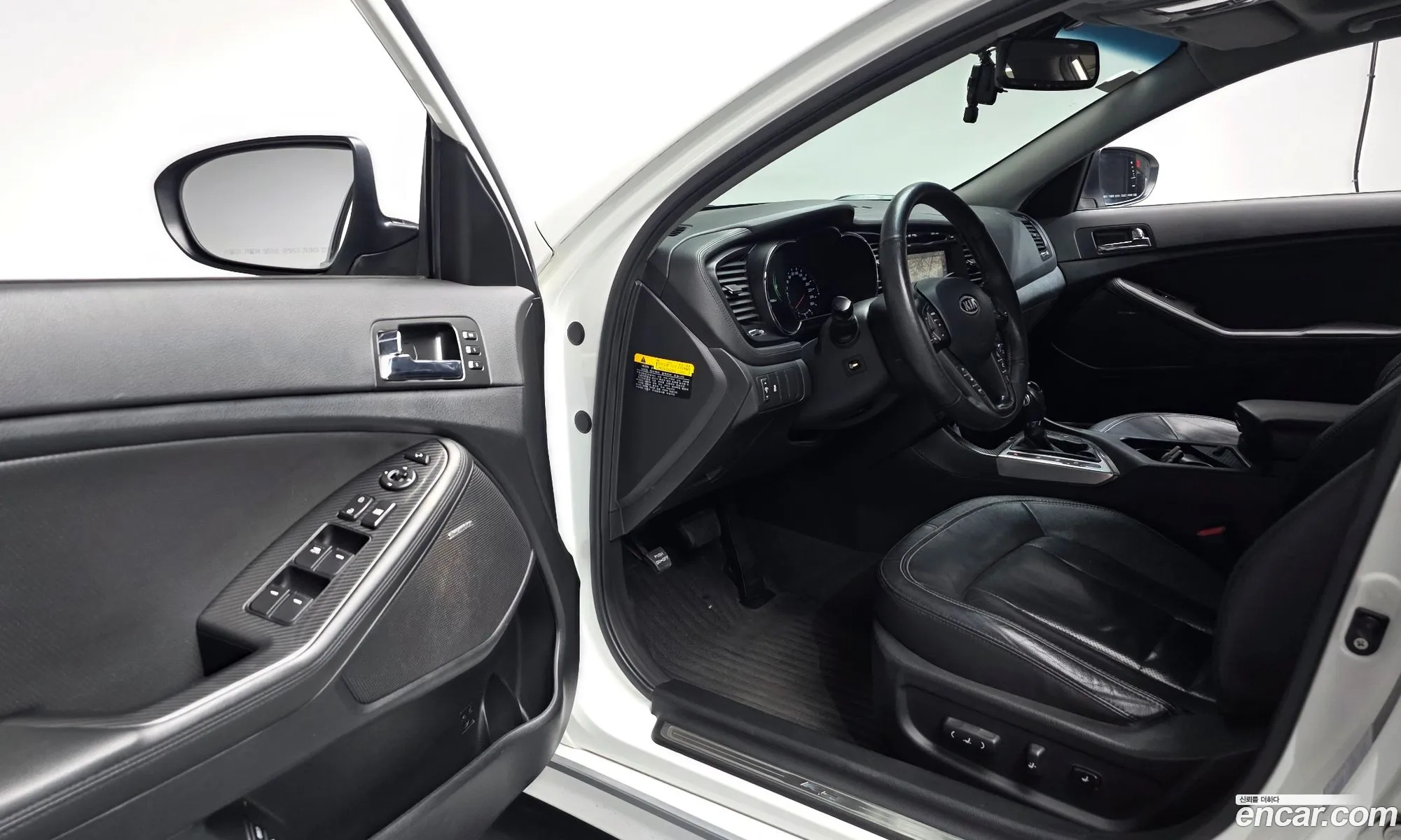 Kia K5 Hybrid 2011 — 20