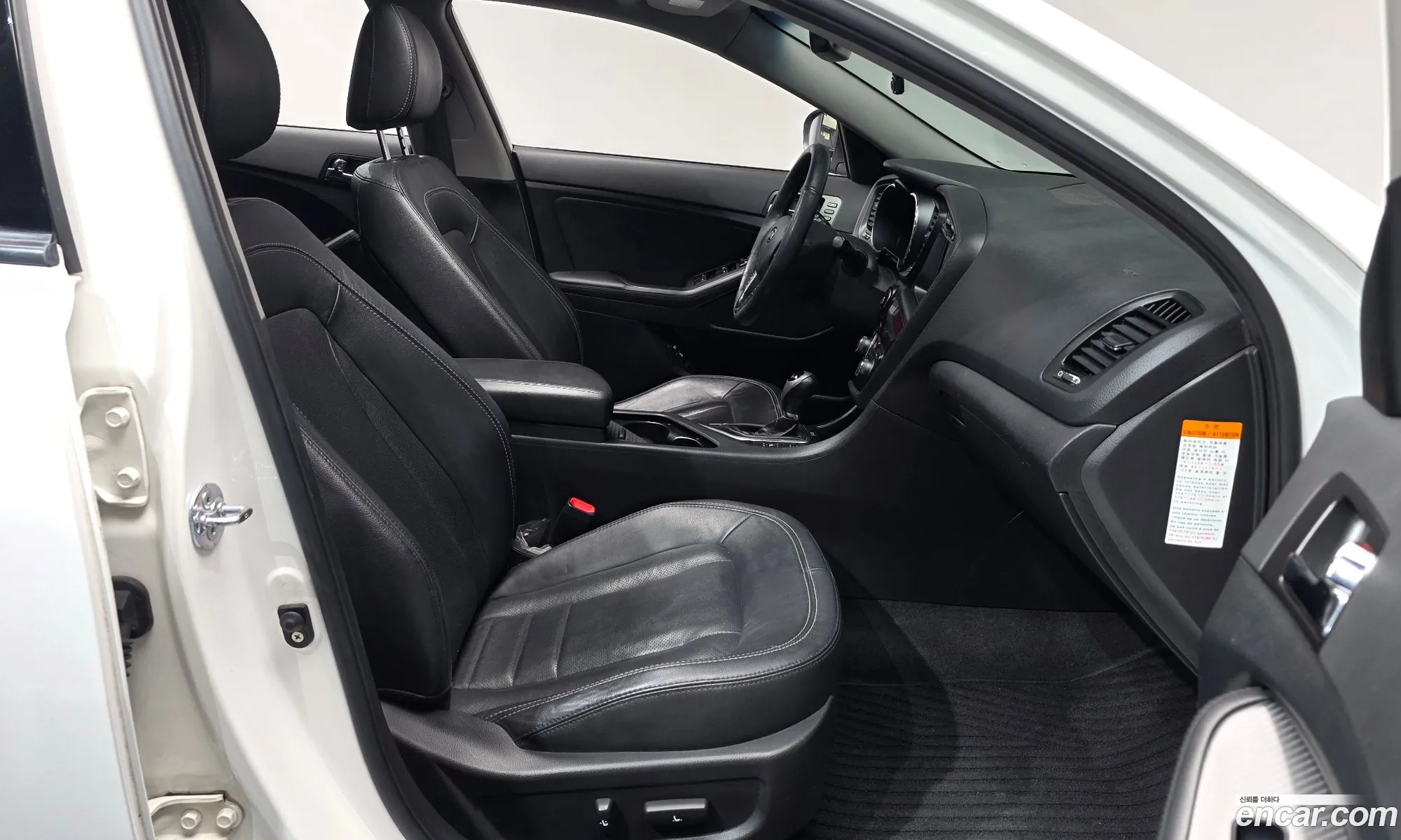 Kia K5 Hybrid 2011 — 13