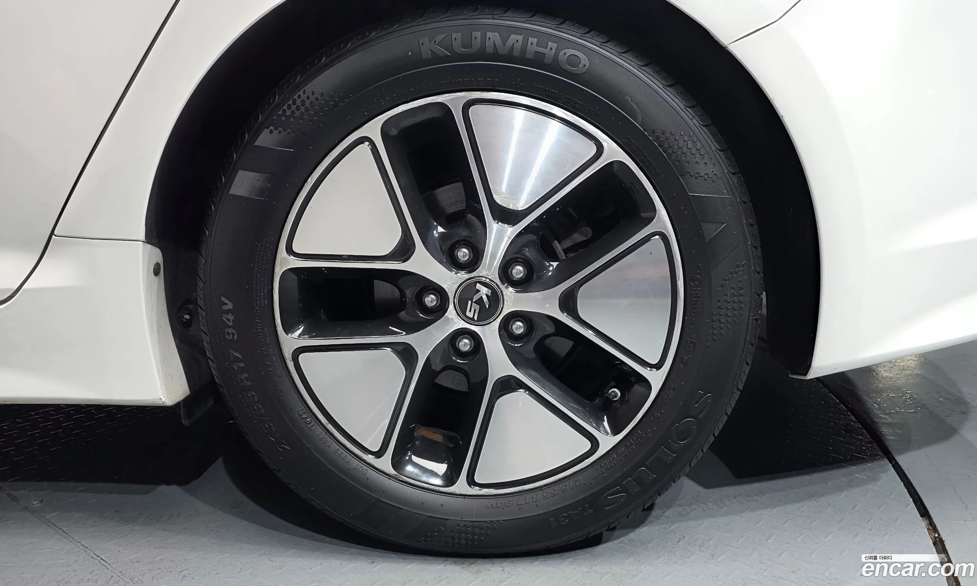 Kia K5 Hybrid 2011 — 16