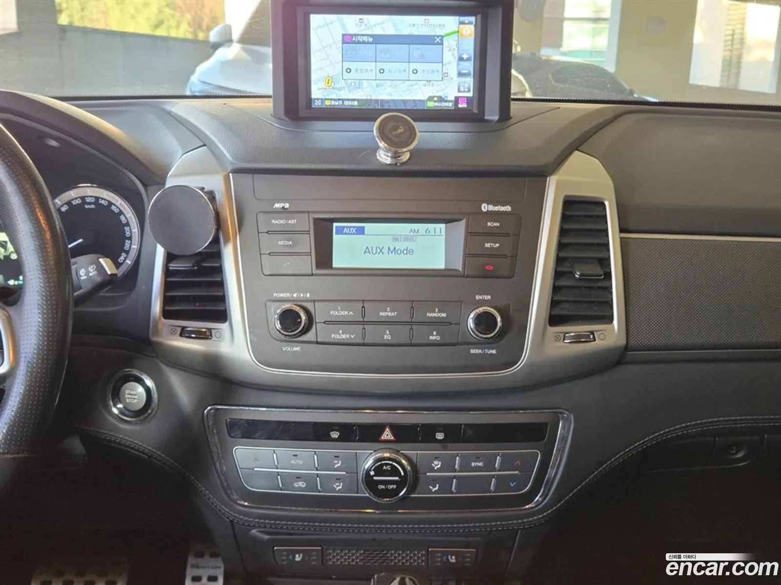 KG Mobility (SsangYong) Rexton Sports 2019 — 12