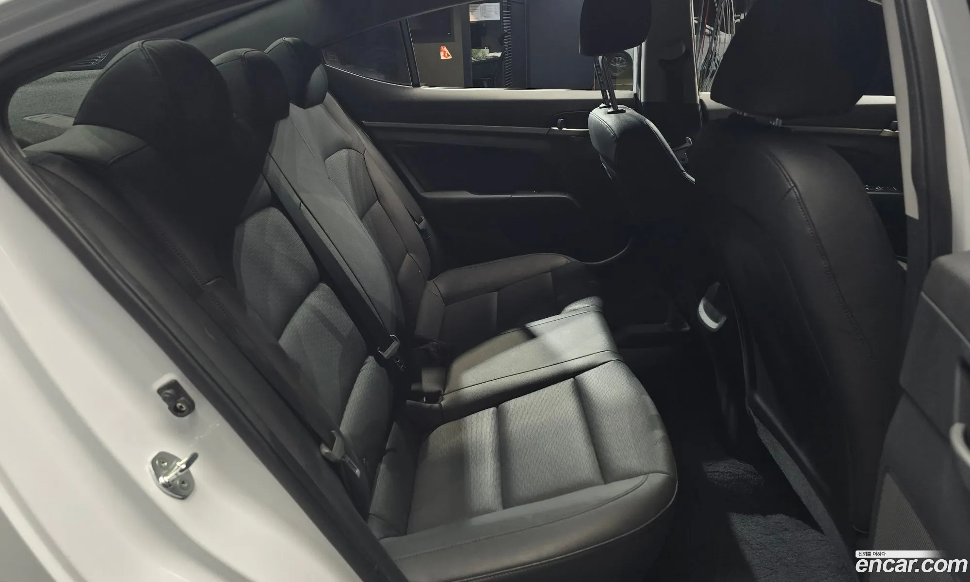 Hyundai Elantra AD 2020 — 3