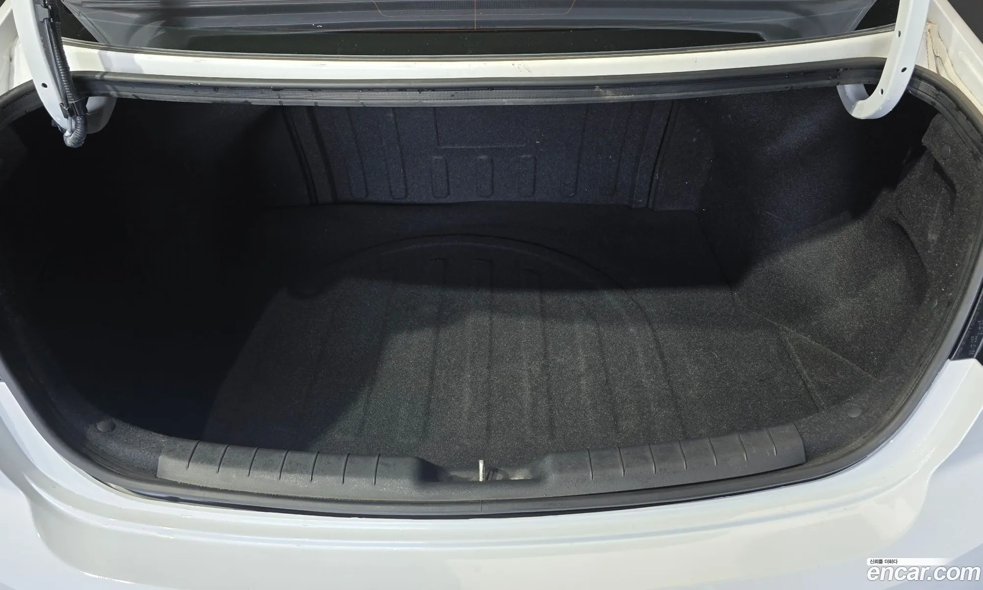 Hyundai Elantra AD 2020 — 9