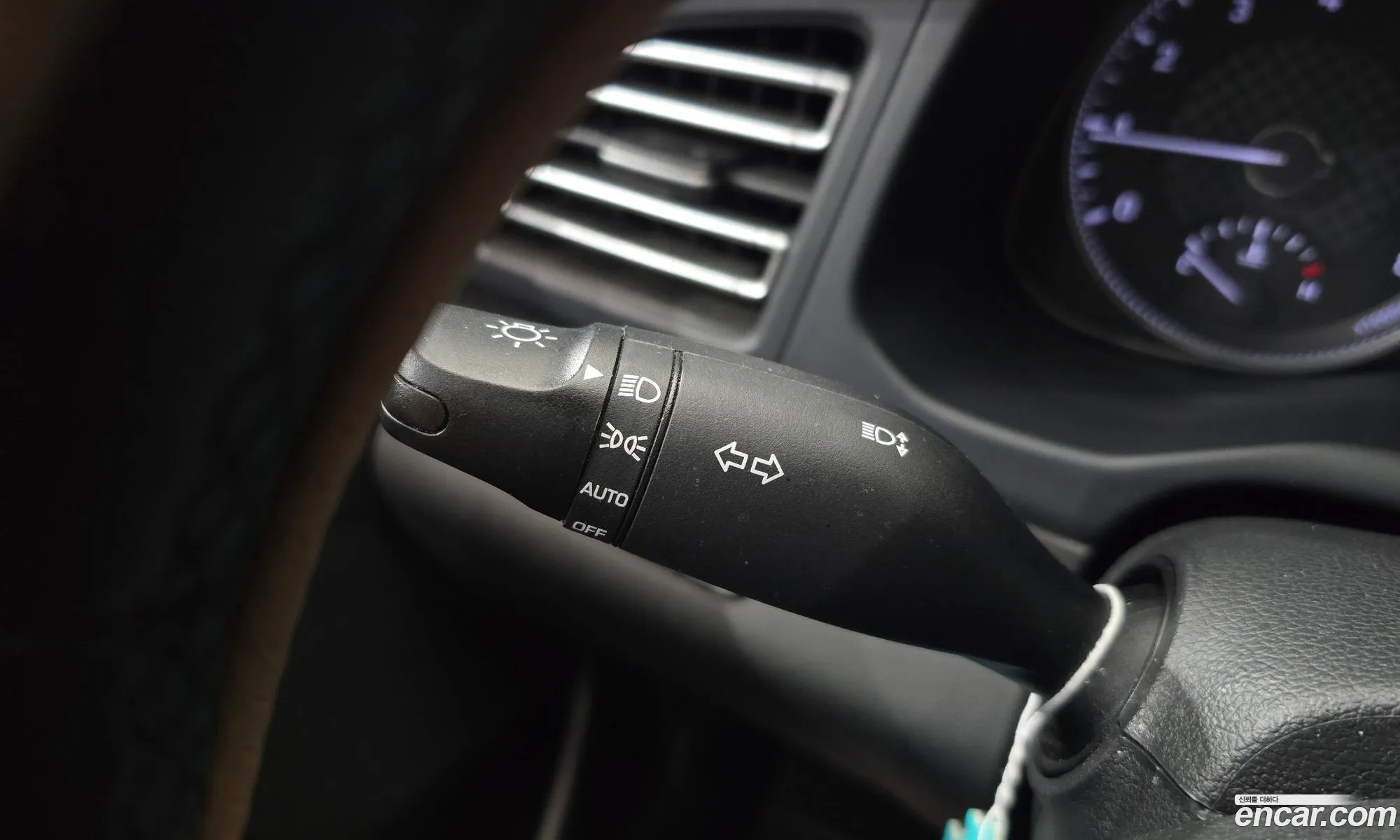 Hyundai Elantra AD 2020 — 19