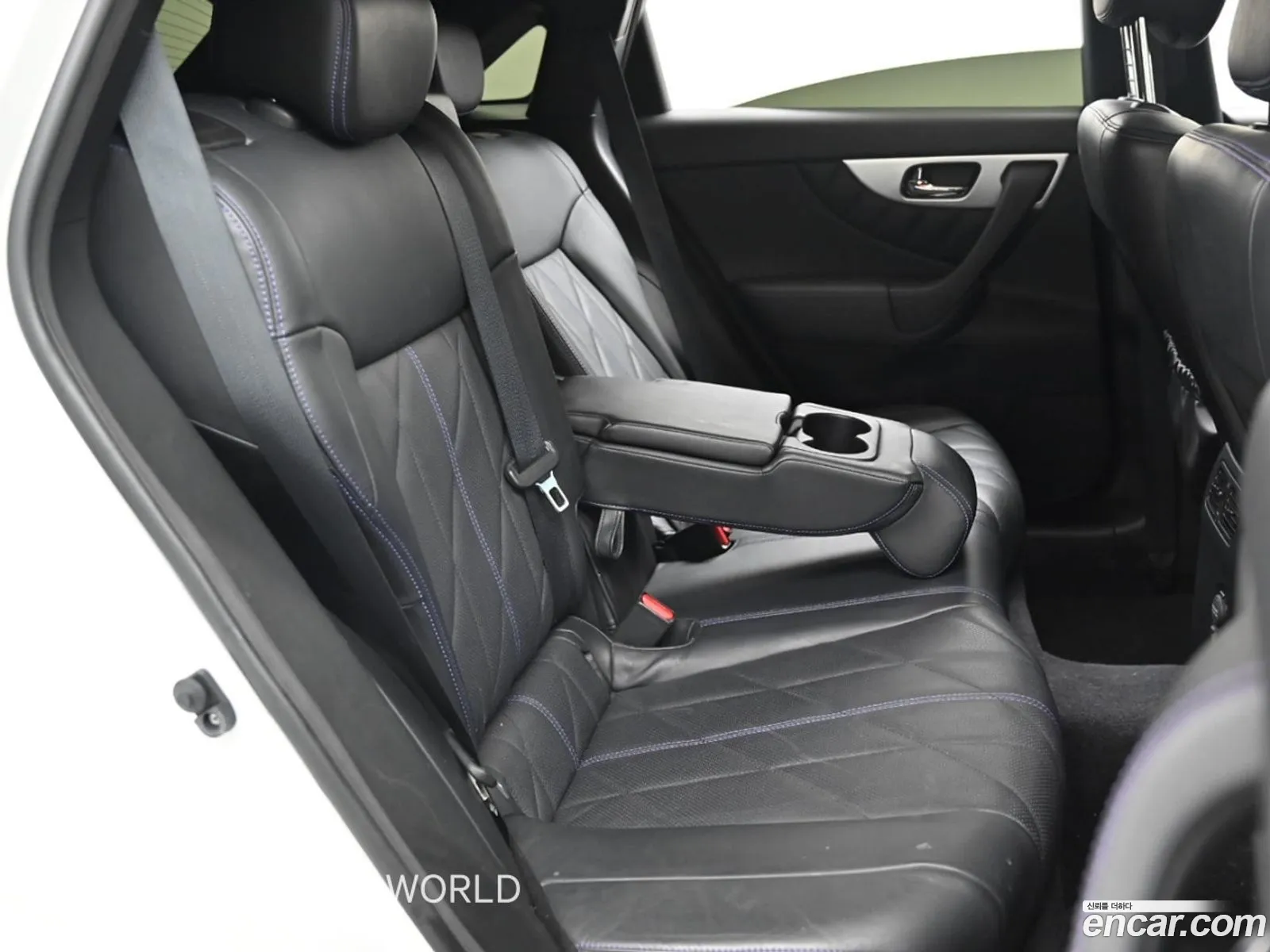 Infiniti QX70 2017 — 20