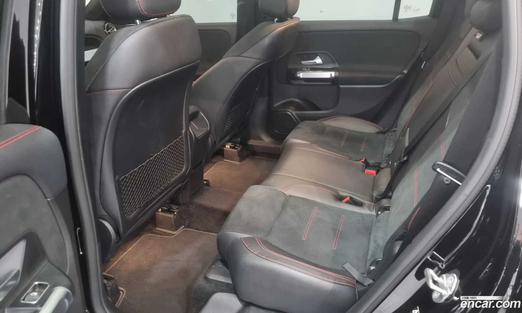 Mercedes-Benz GLB-Class X247 2020 — 17